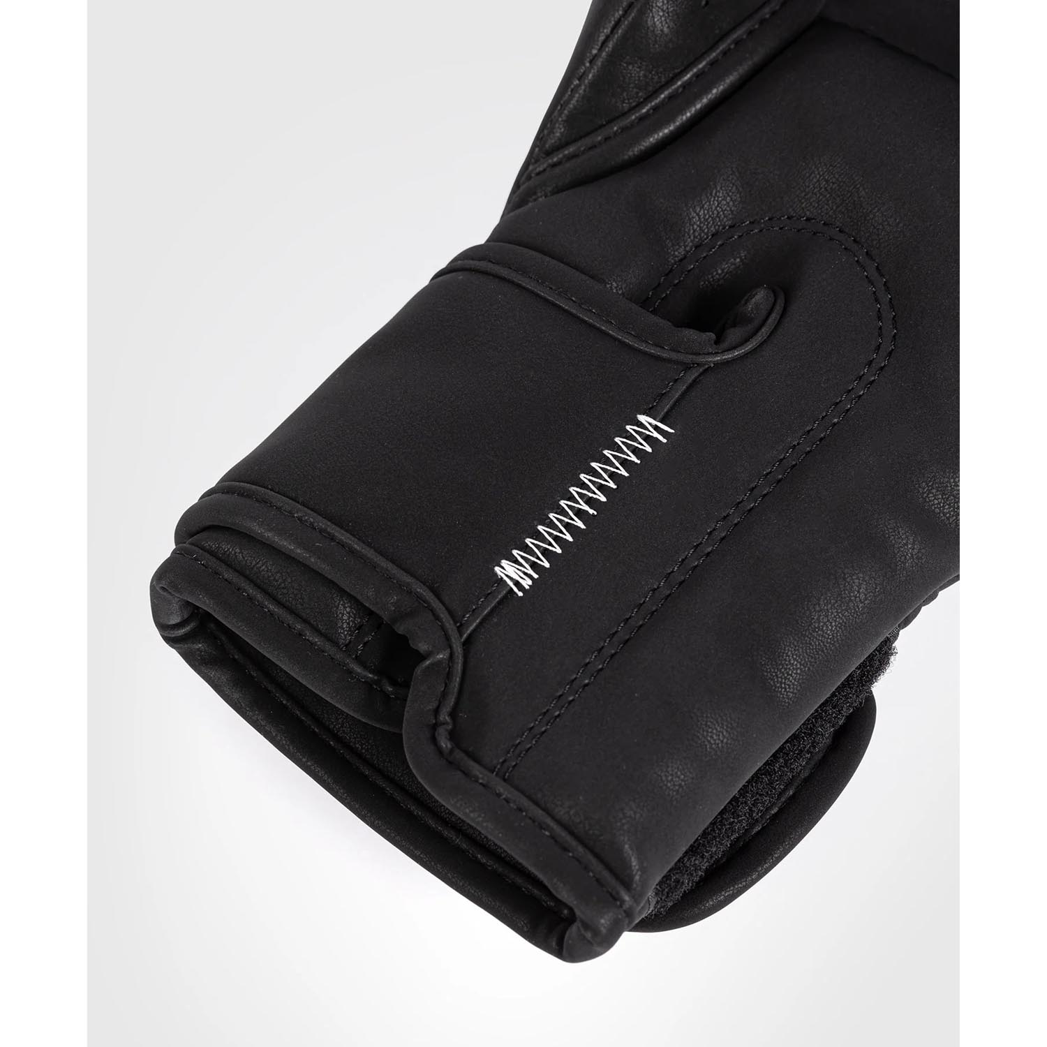 VENUM Boxing Gloves, Tactical XT, black-red, 16 Oz