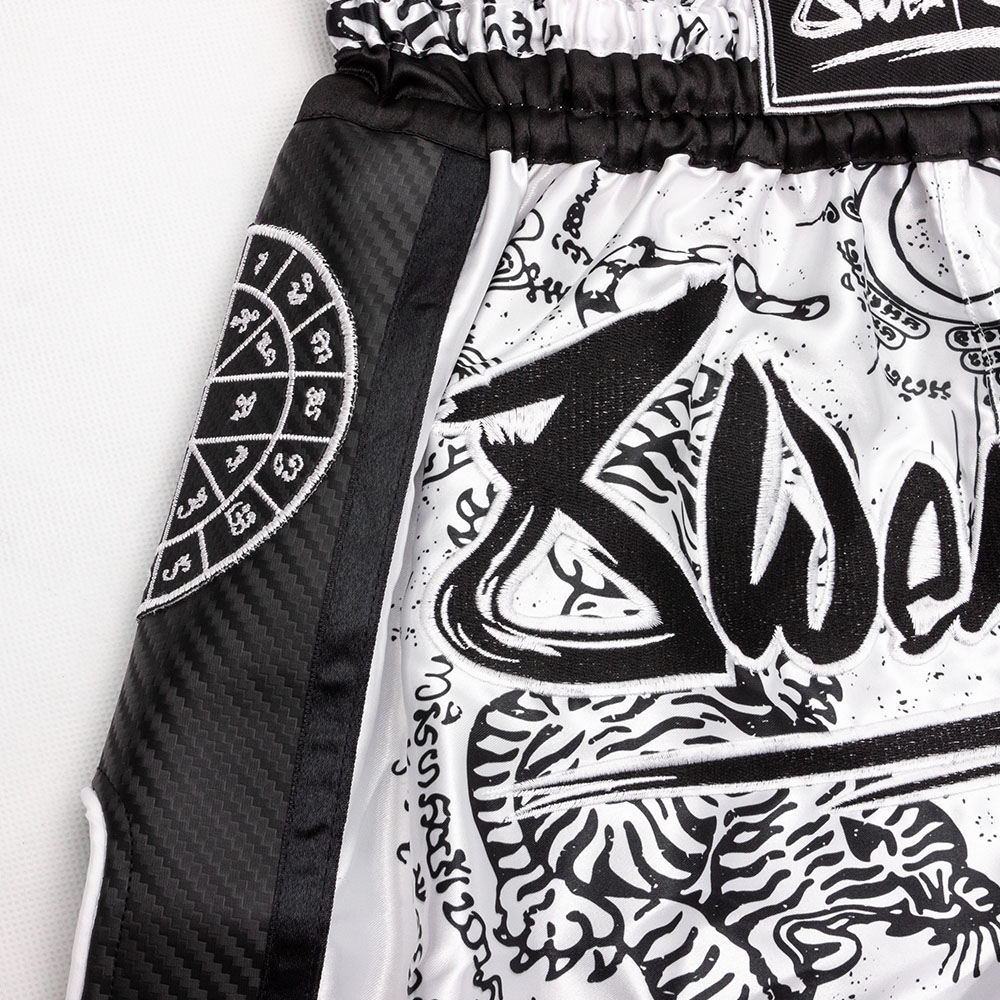 8 WEAPONS Shorts, Carbon, Sak Yant Tigers, white, XL