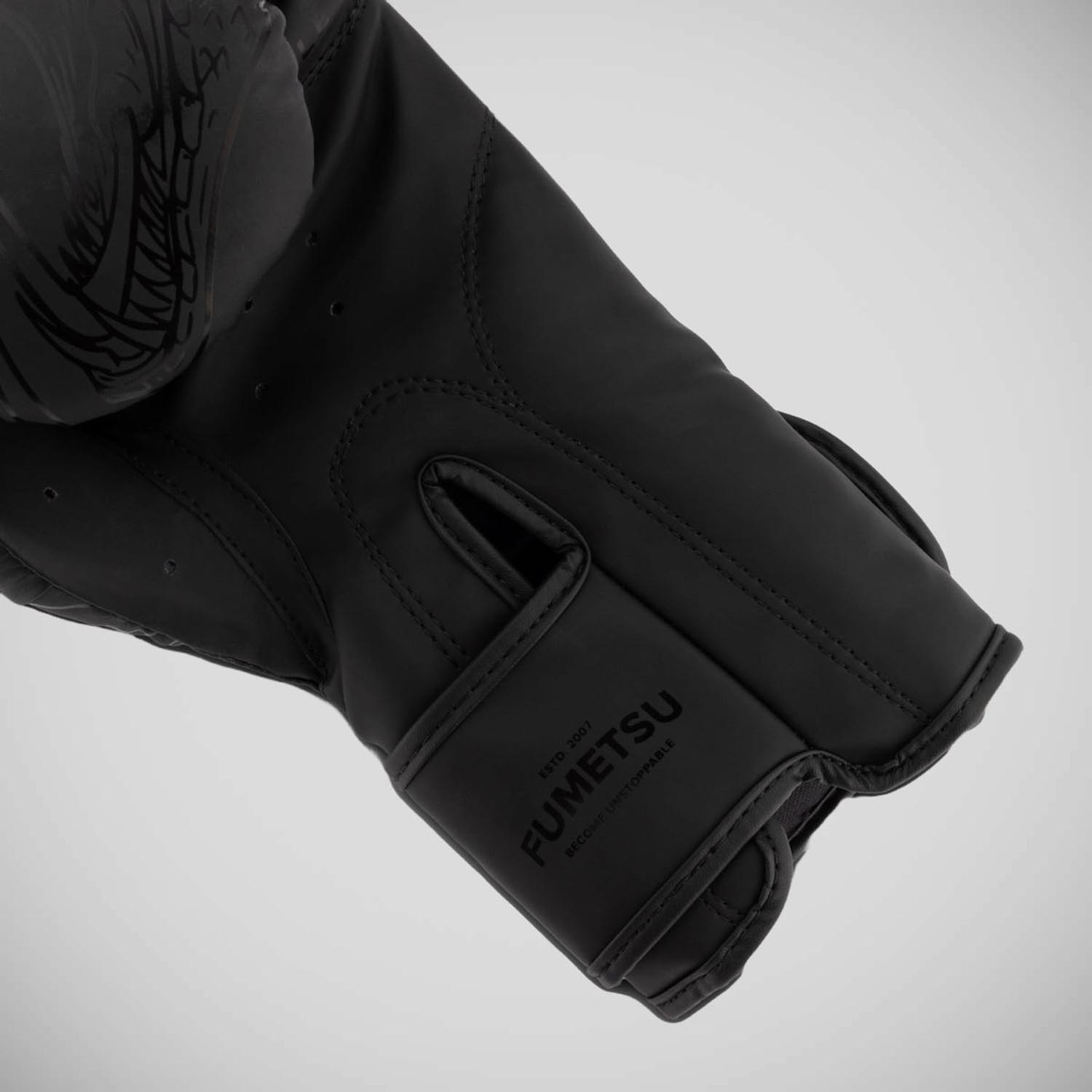 Fumetsu Boxing Gloves, Anaconda, black-black, 14 Oz