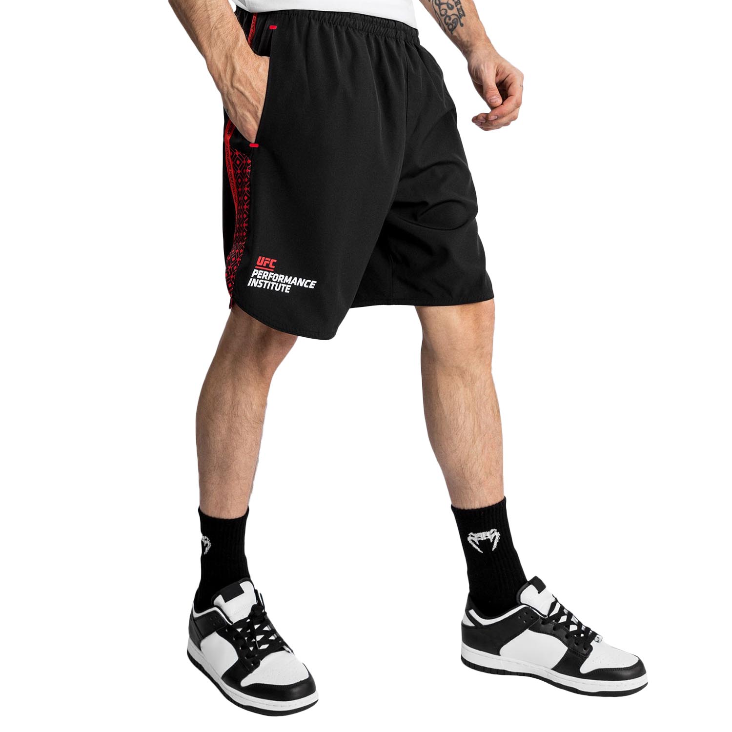 VENUM Fitness Shorts UFC Performance Institute, black-red, XL