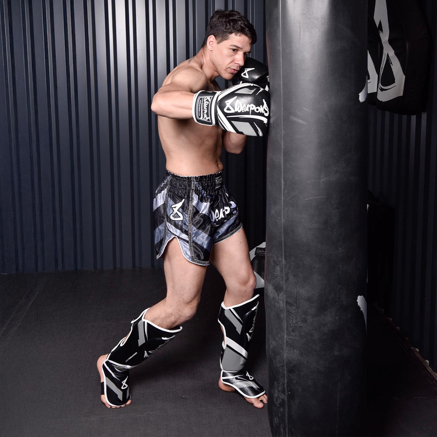 8 WEAPONS Muay Thai Shorts, Shift, black-matt, XXL