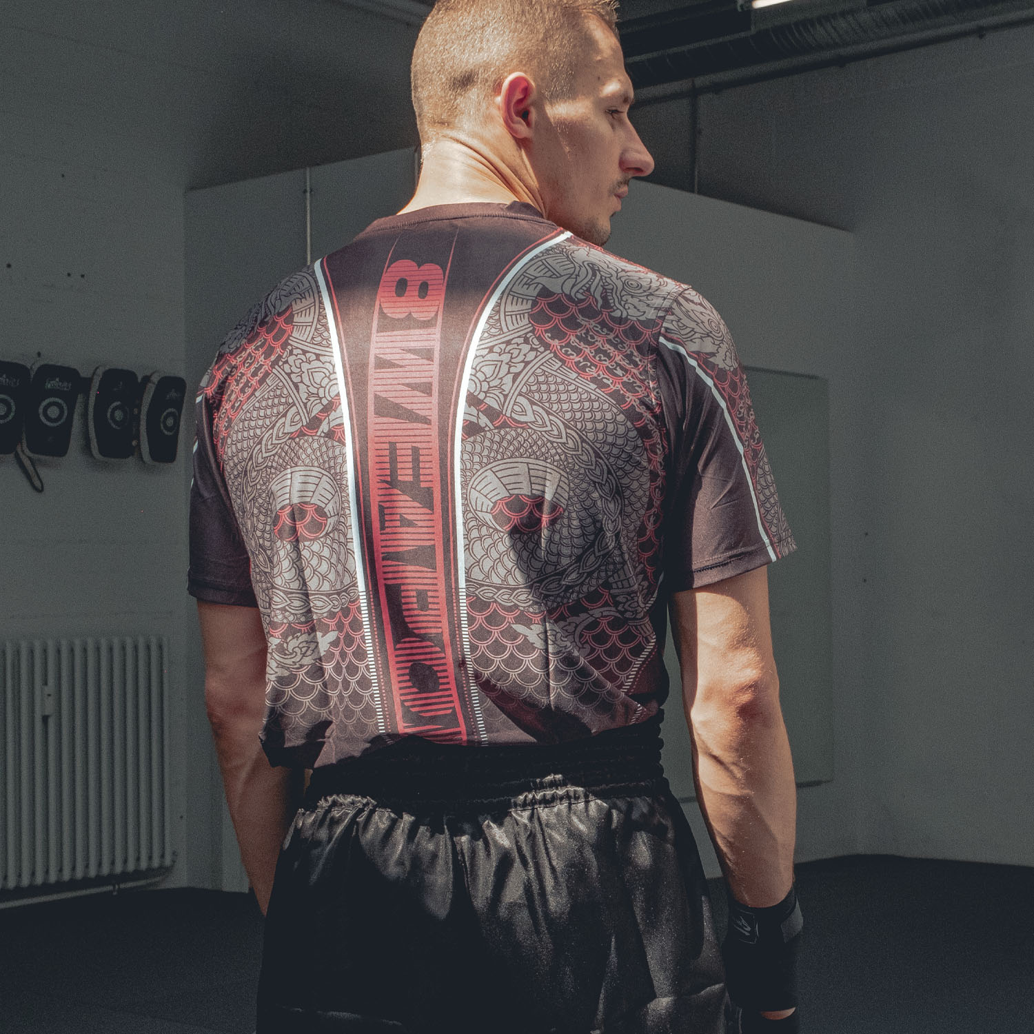8 WEAPONS Functional T-Shirt, Naga Yant, schwarz-rot, L
