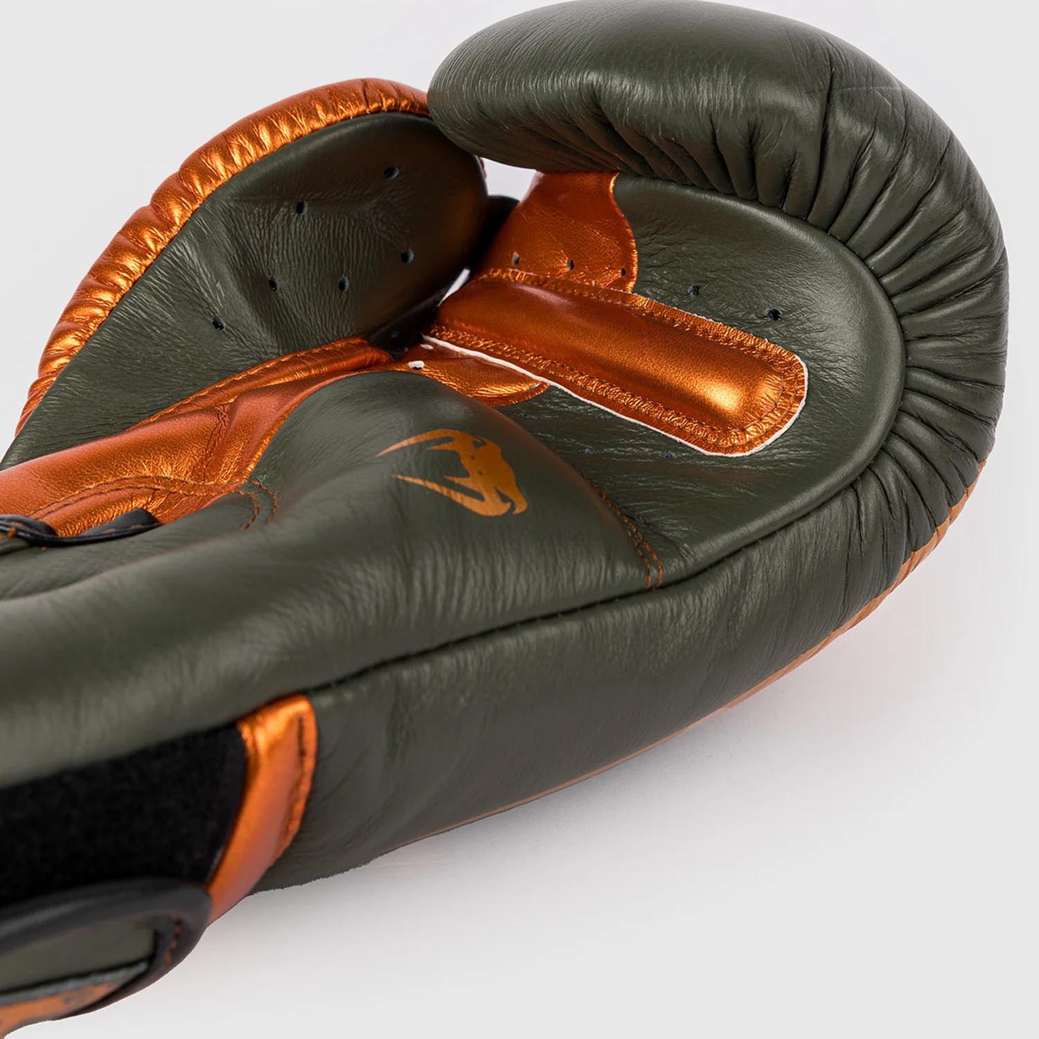 VENUM Boxing Gloves, Giant 3.0, Nappa Leather, khaki-bronze, 16 Oz