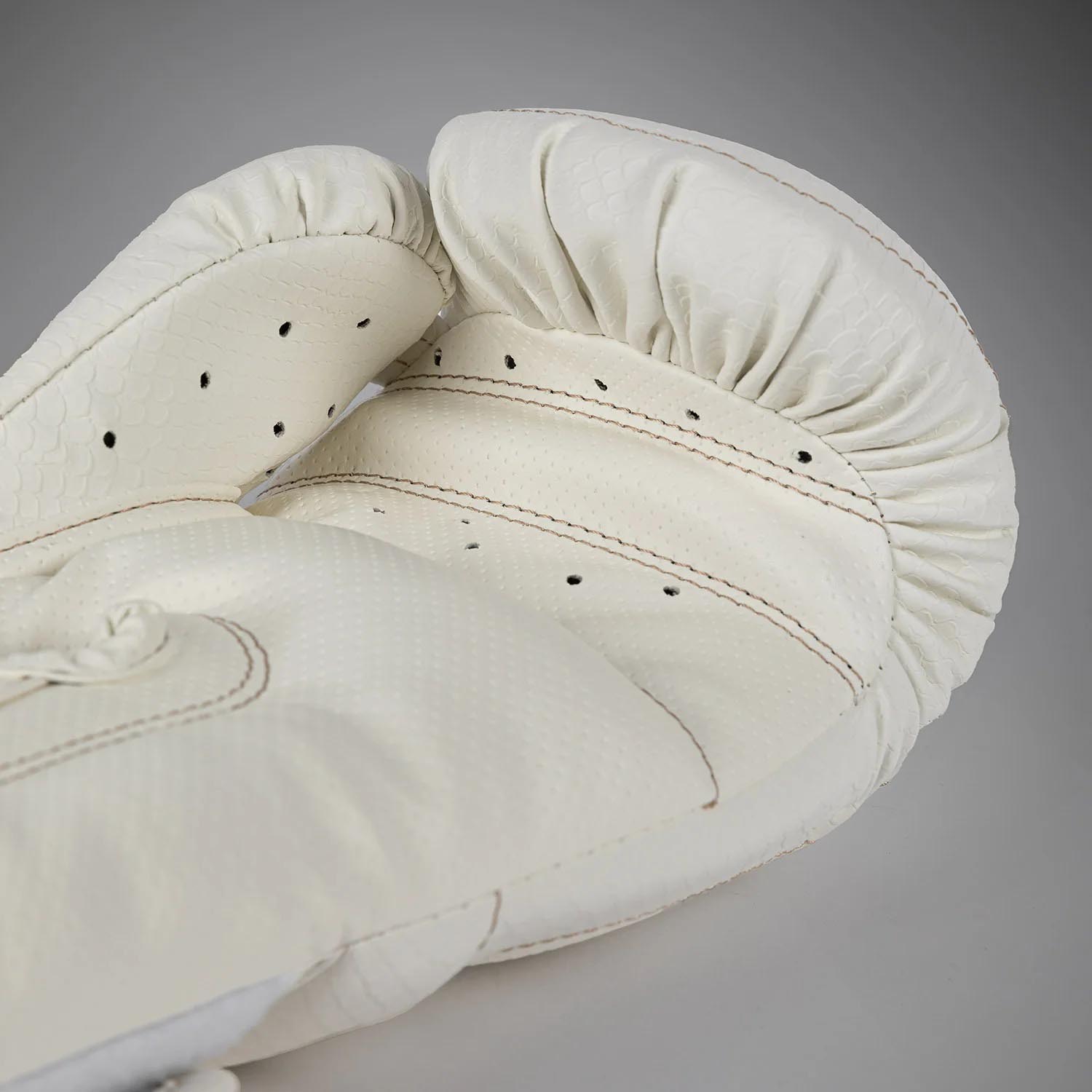 VENUM Boxing Gloves, Impact Evo Scales, ivory, 16 Oz