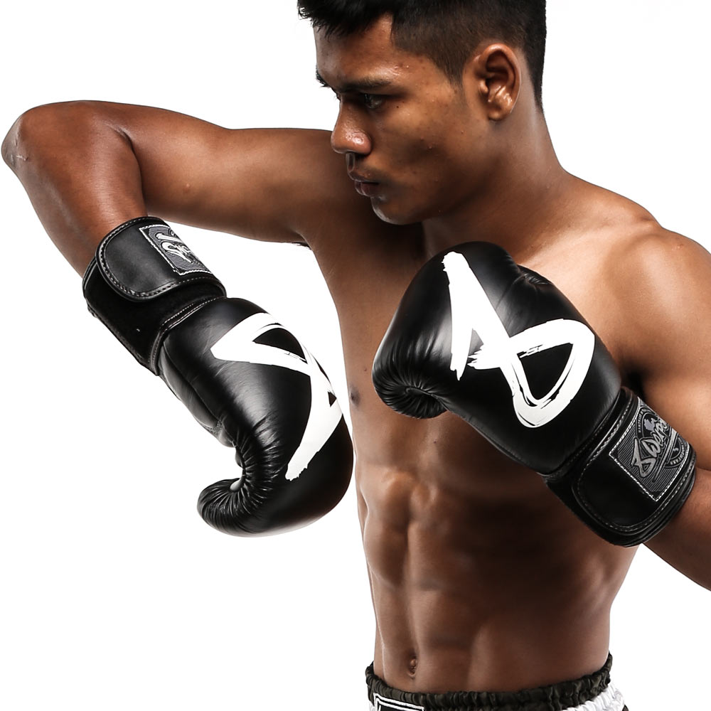 8 WEAPONS Boxhandschuhe, BIG 8 Premium, schwarz, 16 Oz
