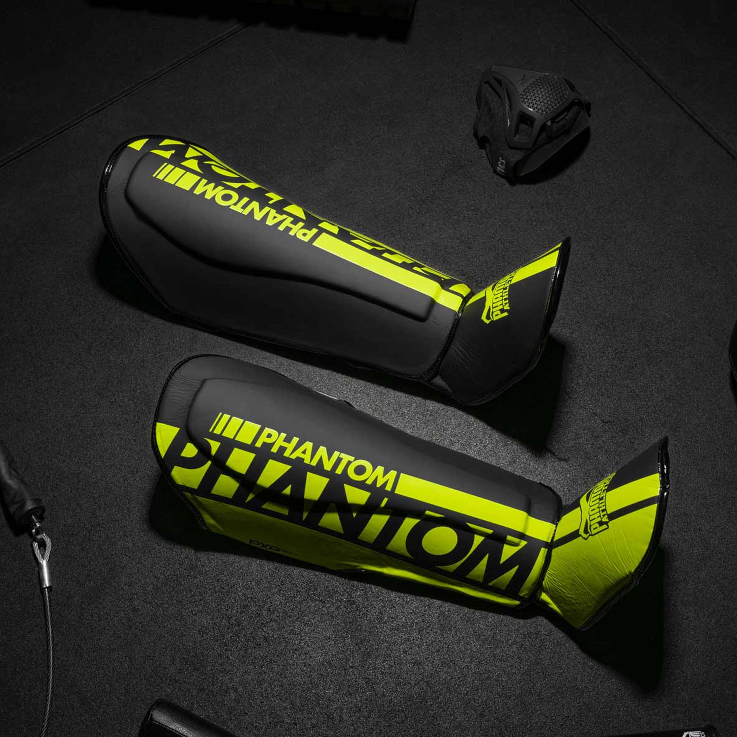 Phantom Athletics Schienbeinschoner, Apex, Striking, neon S/M