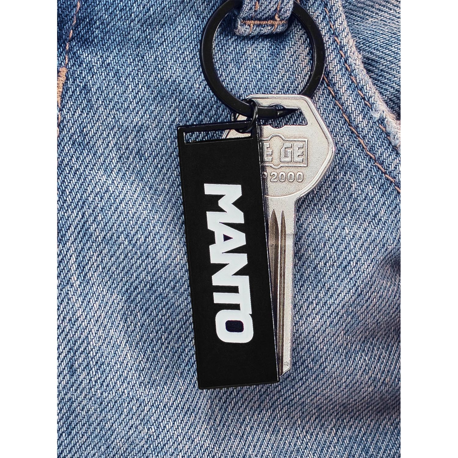 MANTO Keychain, Logotype, black-white