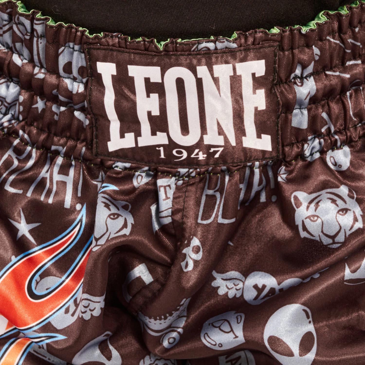 LEONE Muay Thai Shorts, Kids, Flames, black, XL