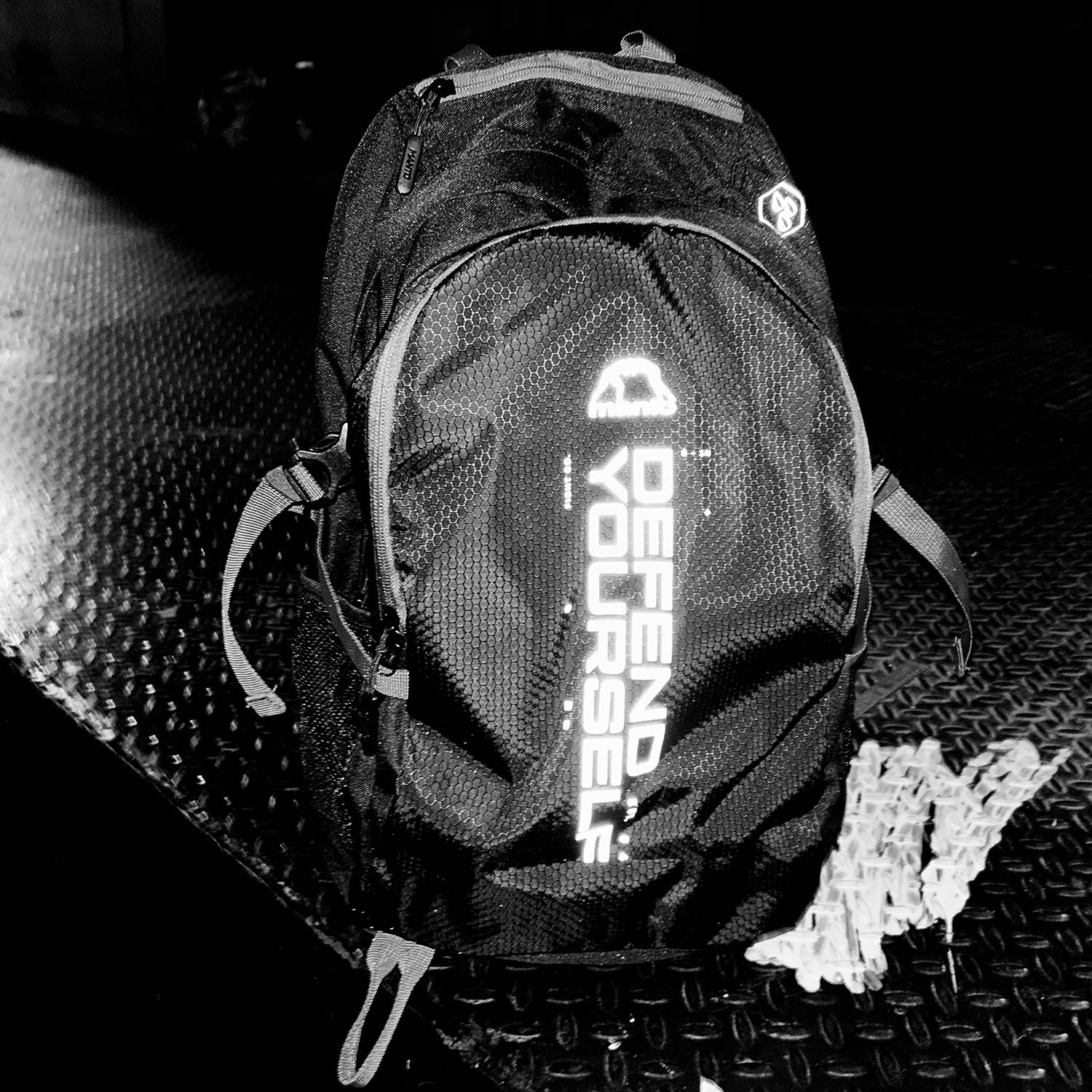 MANTO Rucksack, Cross, schwarz