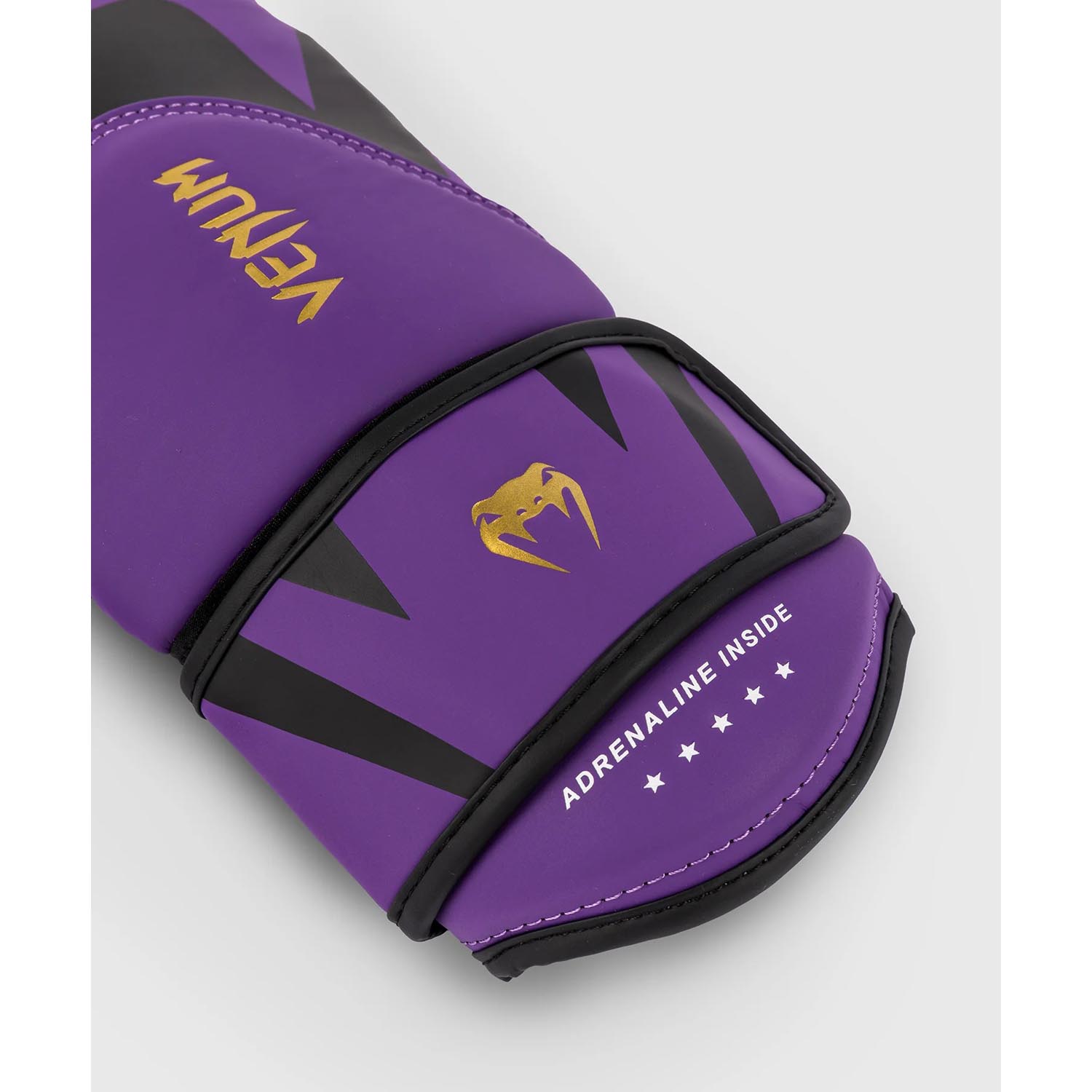 VENUM Boxing Gloves, Challenger 4.0, purple, 16 Oz