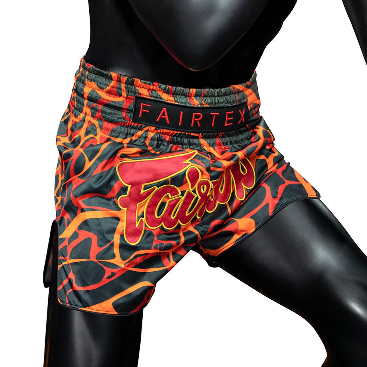 Fairtex Muay Thai Shorts, BS1926, Magma, black-red, S