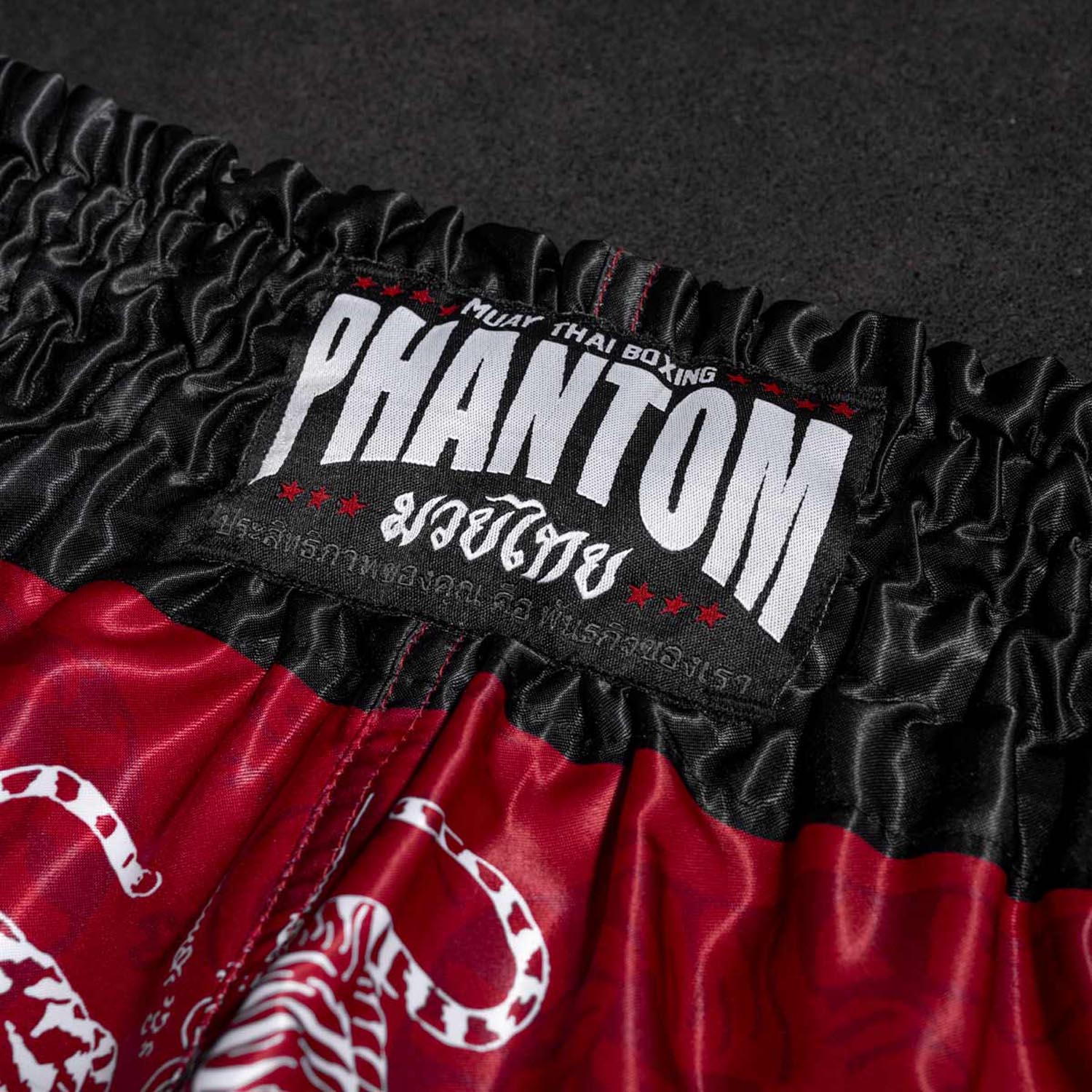 Phantom Athletics Muay Thai Shorts, Sak Yant, rot, L