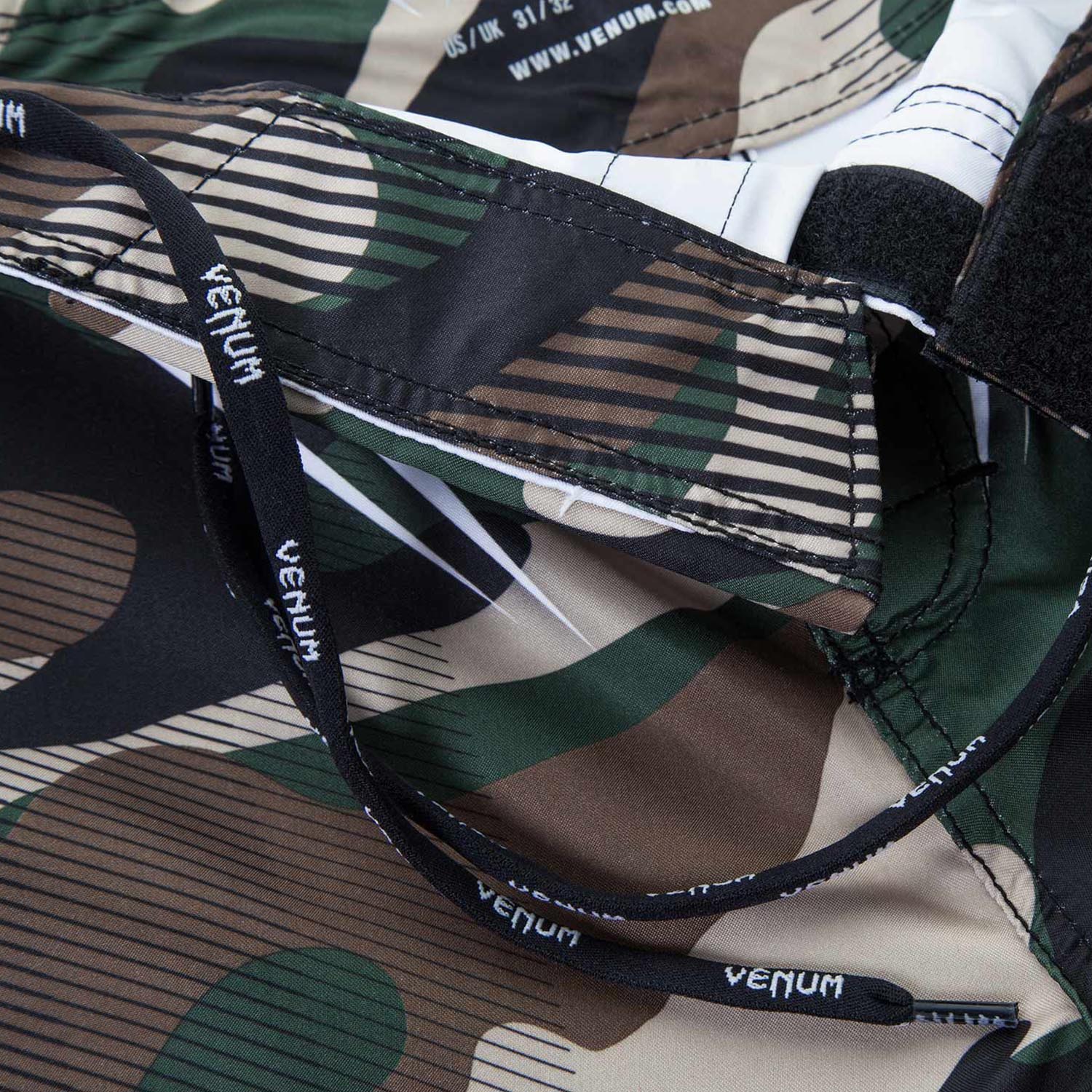 VENUM MMA Fight Shorts, Camo Hero, grün-braun, M