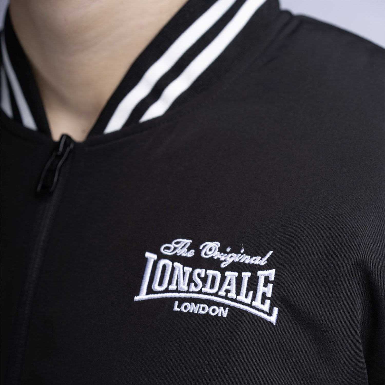 Lonsdale Jacke, Trusthorpe, schwarz, L