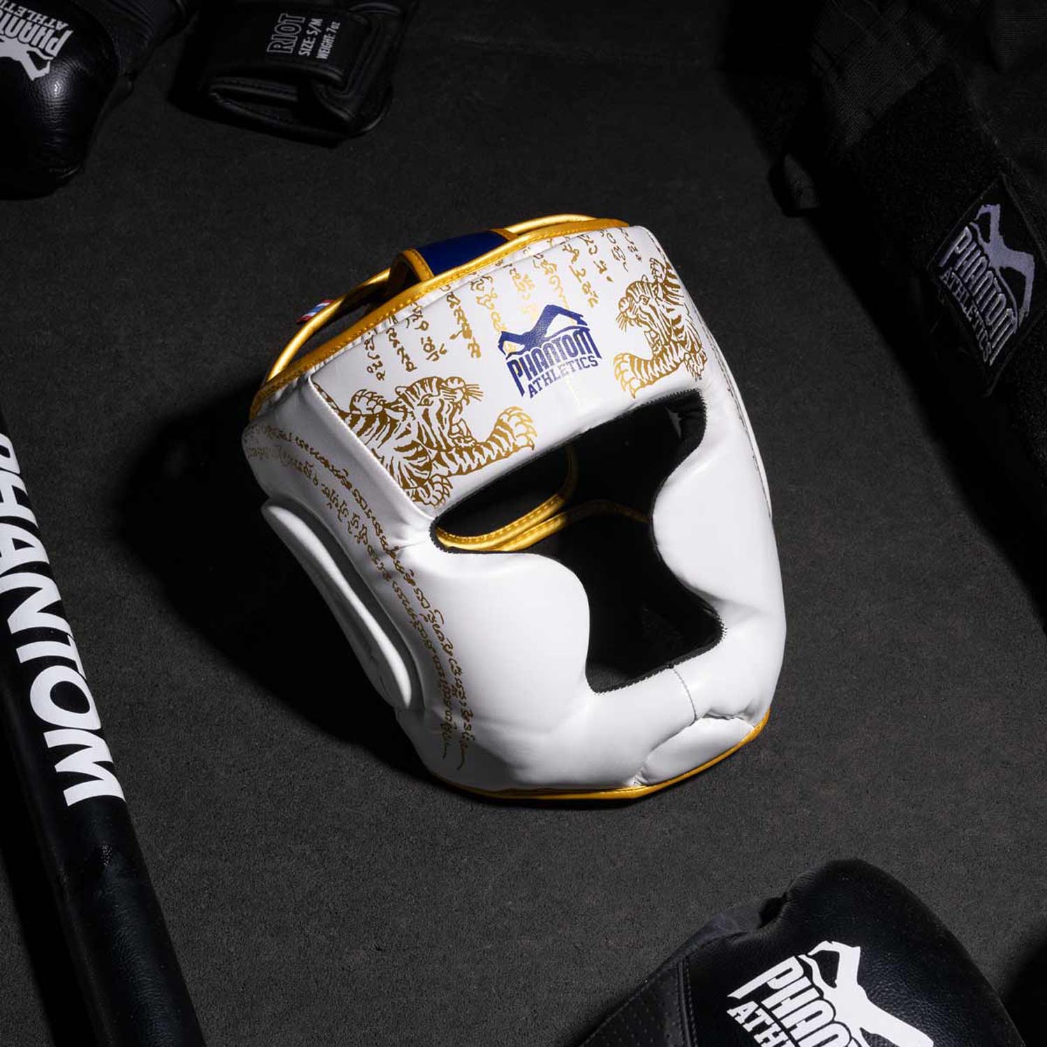 Phantom Athletics Kopfschutz, Muay Thai, weiß-gold