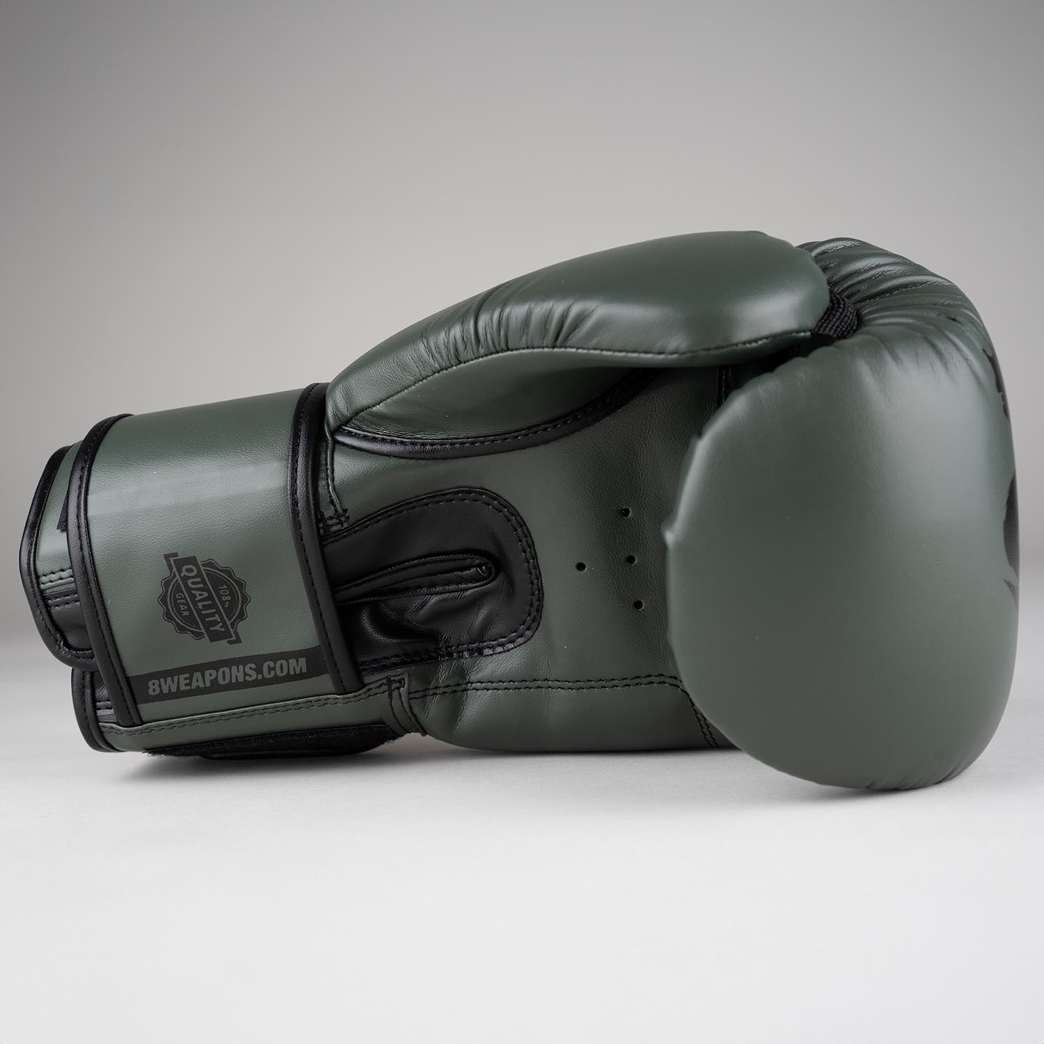 8 WEAPONS Boxhandschuhe, Unlimited 2.0, olive-schwarz, 16 Oz