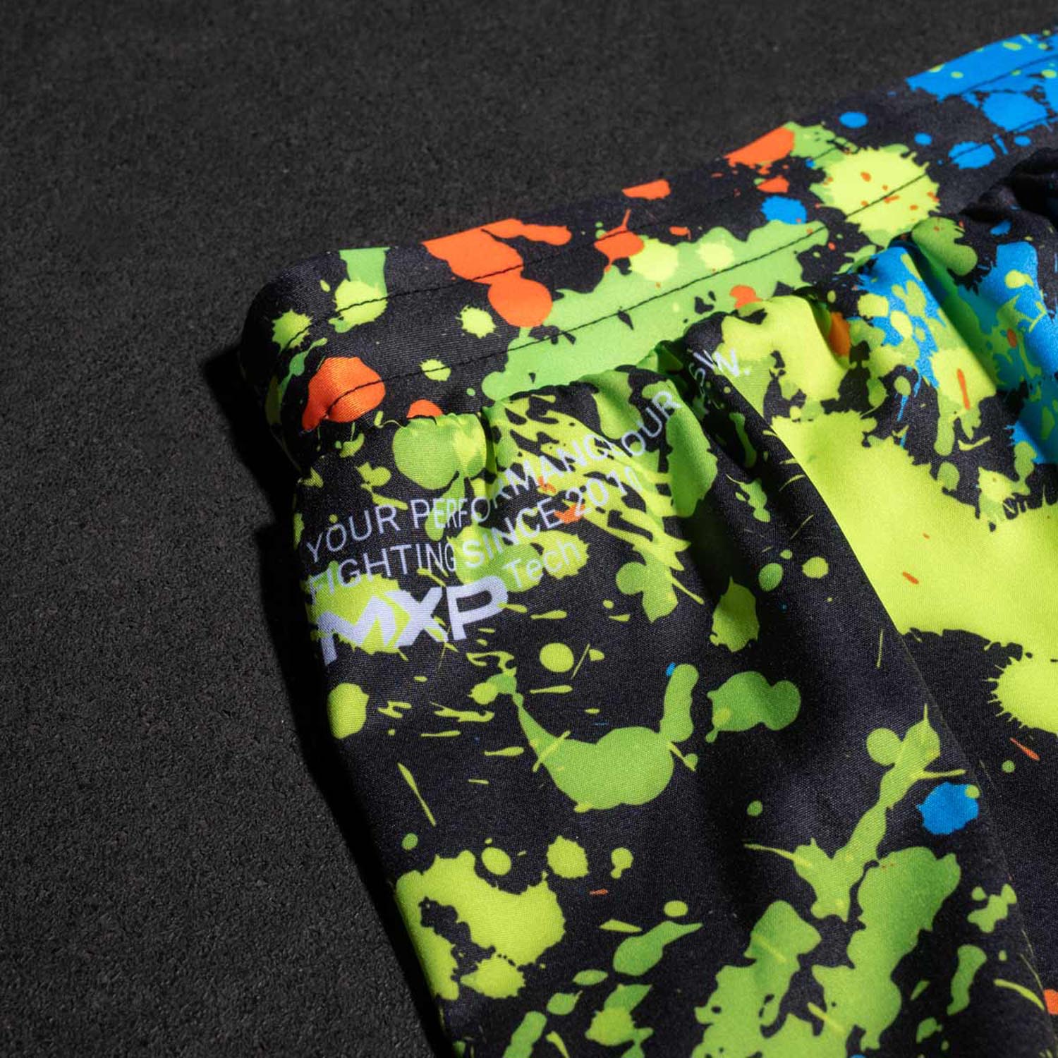 Phantom Athletics MMA Fight Shorts, Fusion Splatter, schwarz-neon, XL
