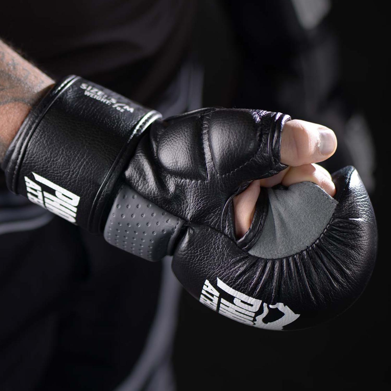 Phantom Athletics MMA Boxing Gloves, Riot, blackout Edition, black, S/M