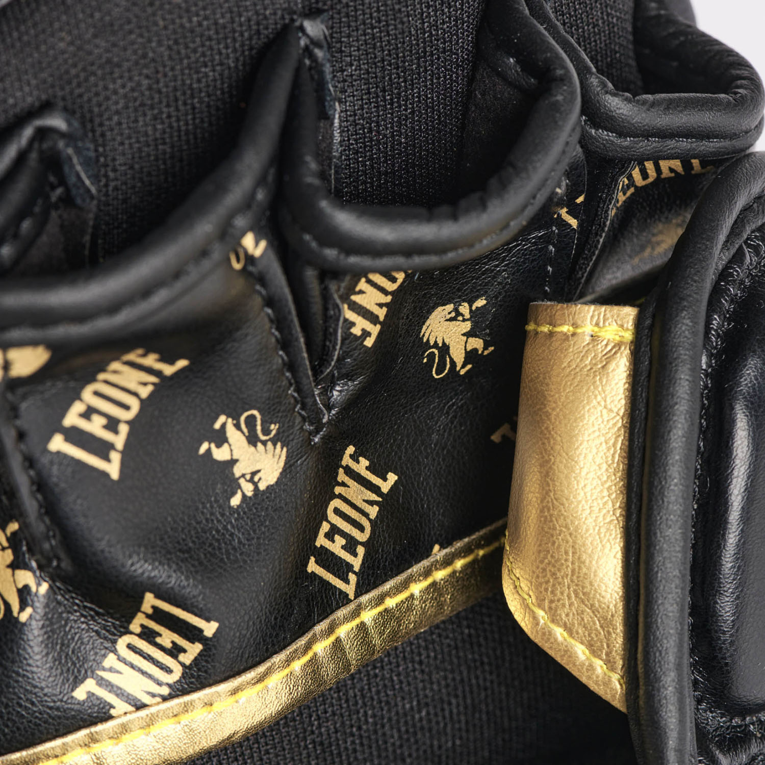 LEONE MMA Sparring Gloves, DNA, GP144, black-gold, L