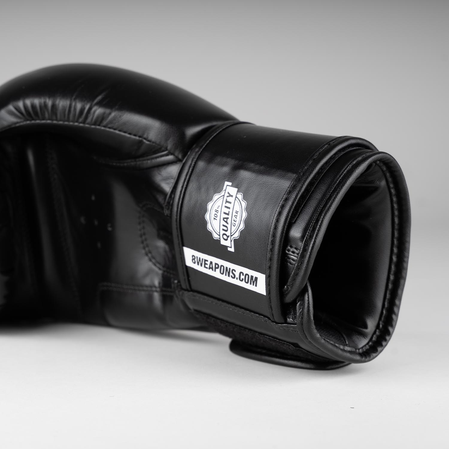 8 WEAPONS Boxing Gloves, Unlimited 2.0, black-white, 12 Oz