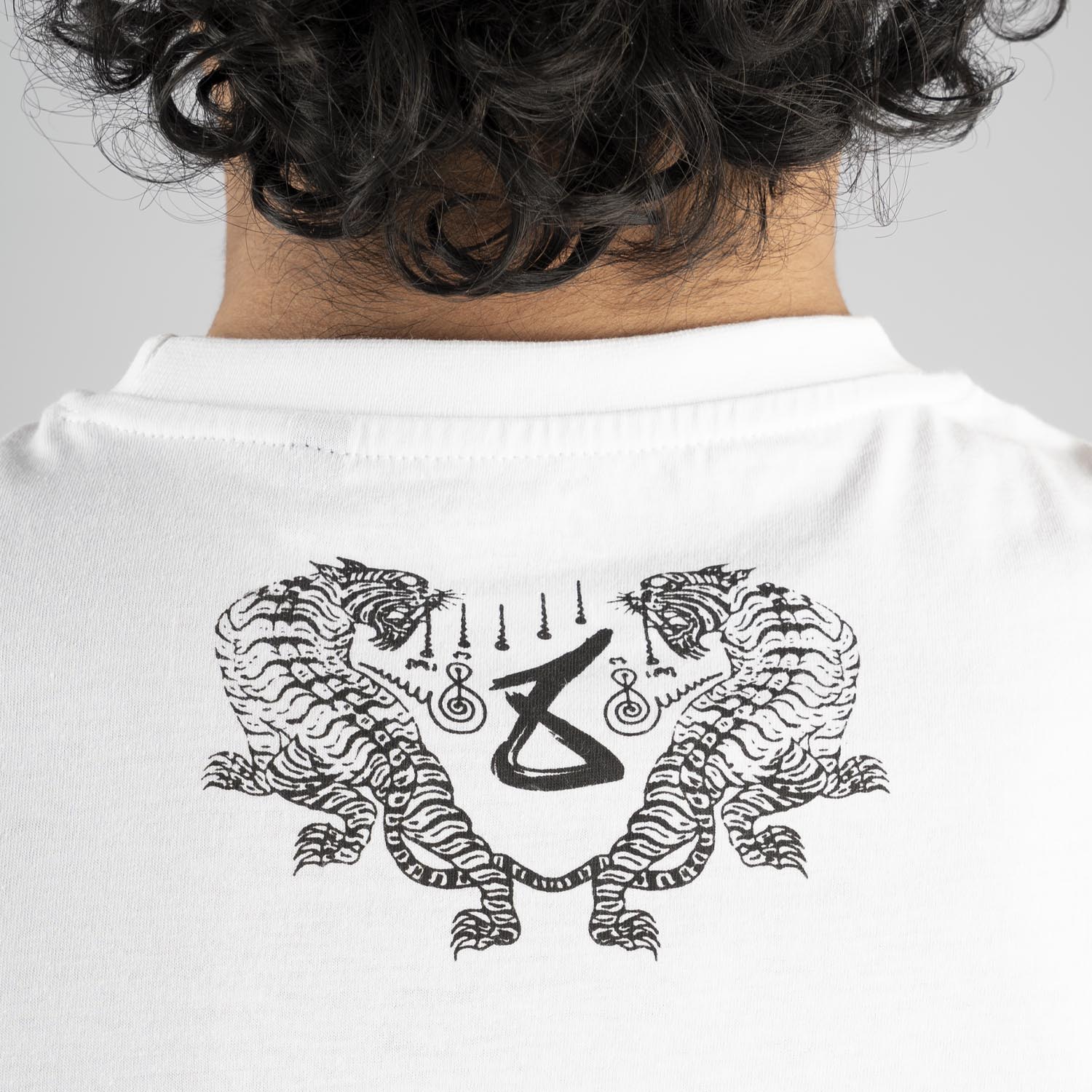 8 WEAPONS T-Shirt, Eight Ways, White, XXL