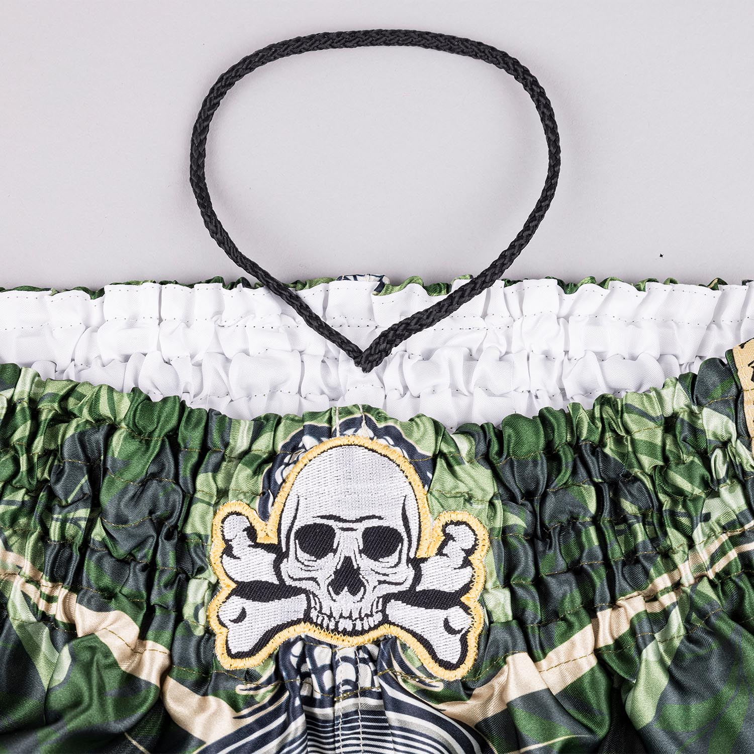8 WEAPONS Muay Thai Shorts, Bone Island, olive-gold, XXL