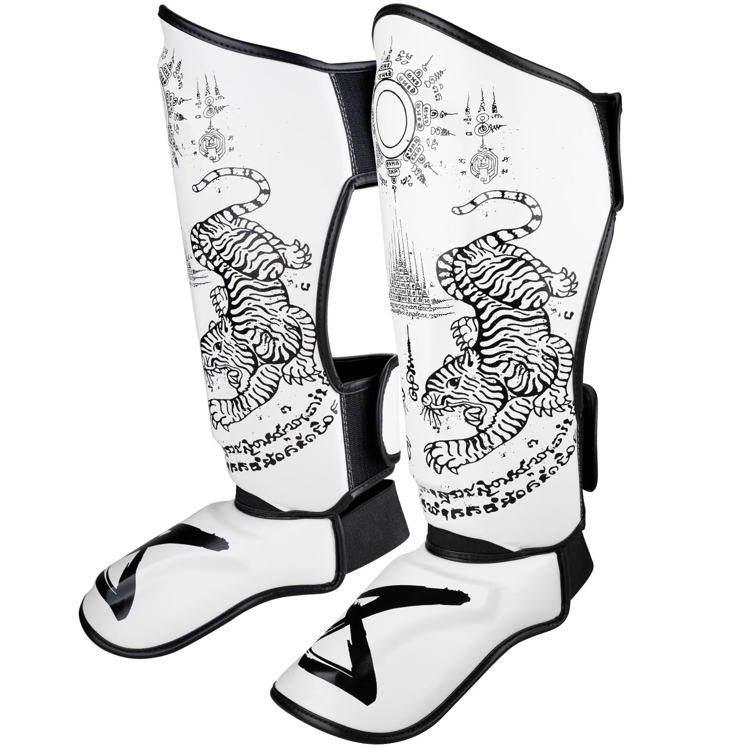 8 WEAPONS Schienbeinschoner, Sak Yant Tiger, weiß-schwarz, M