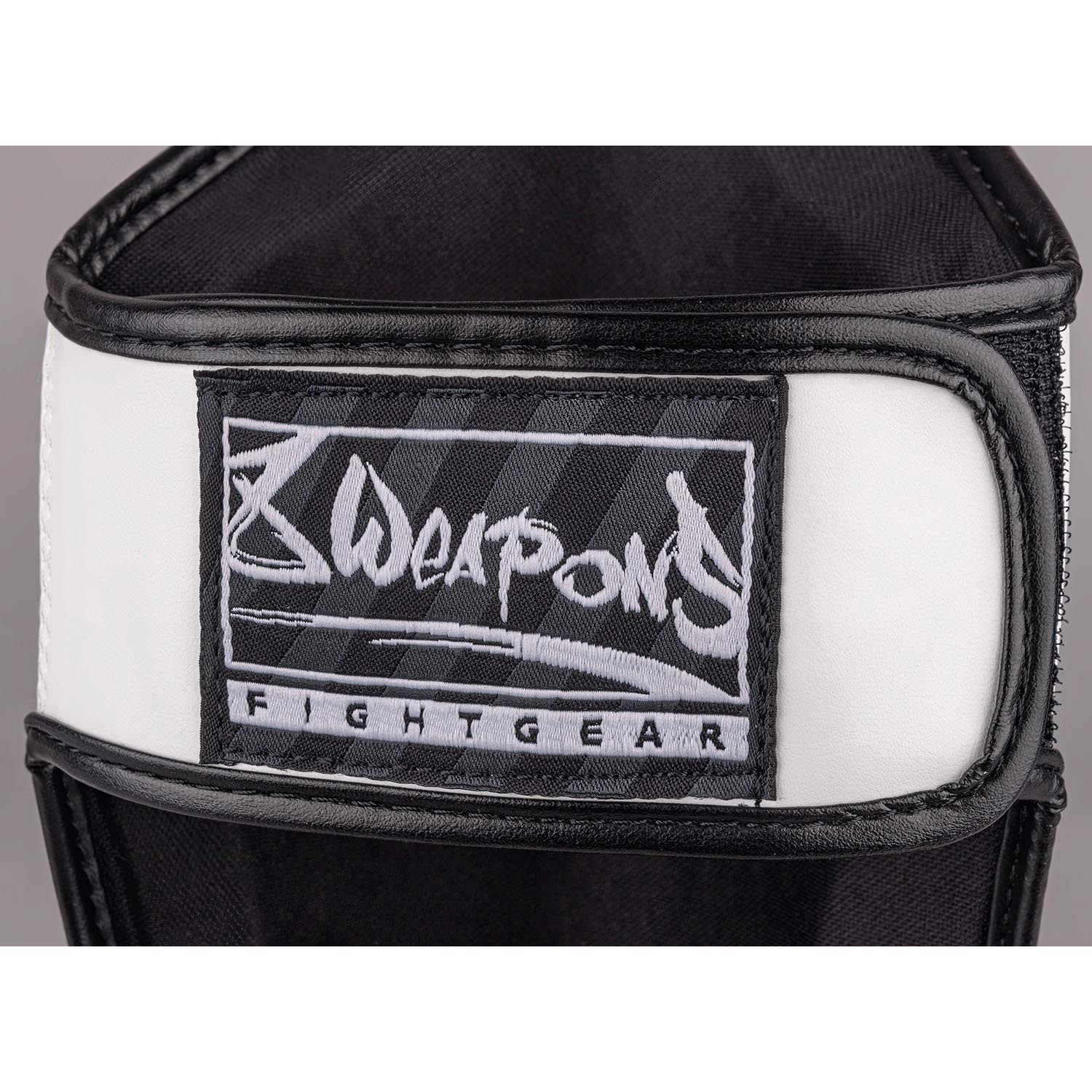 8 WEAPONS Shin Guards, Kids, Unlimited 2.0, white-black, L/XL