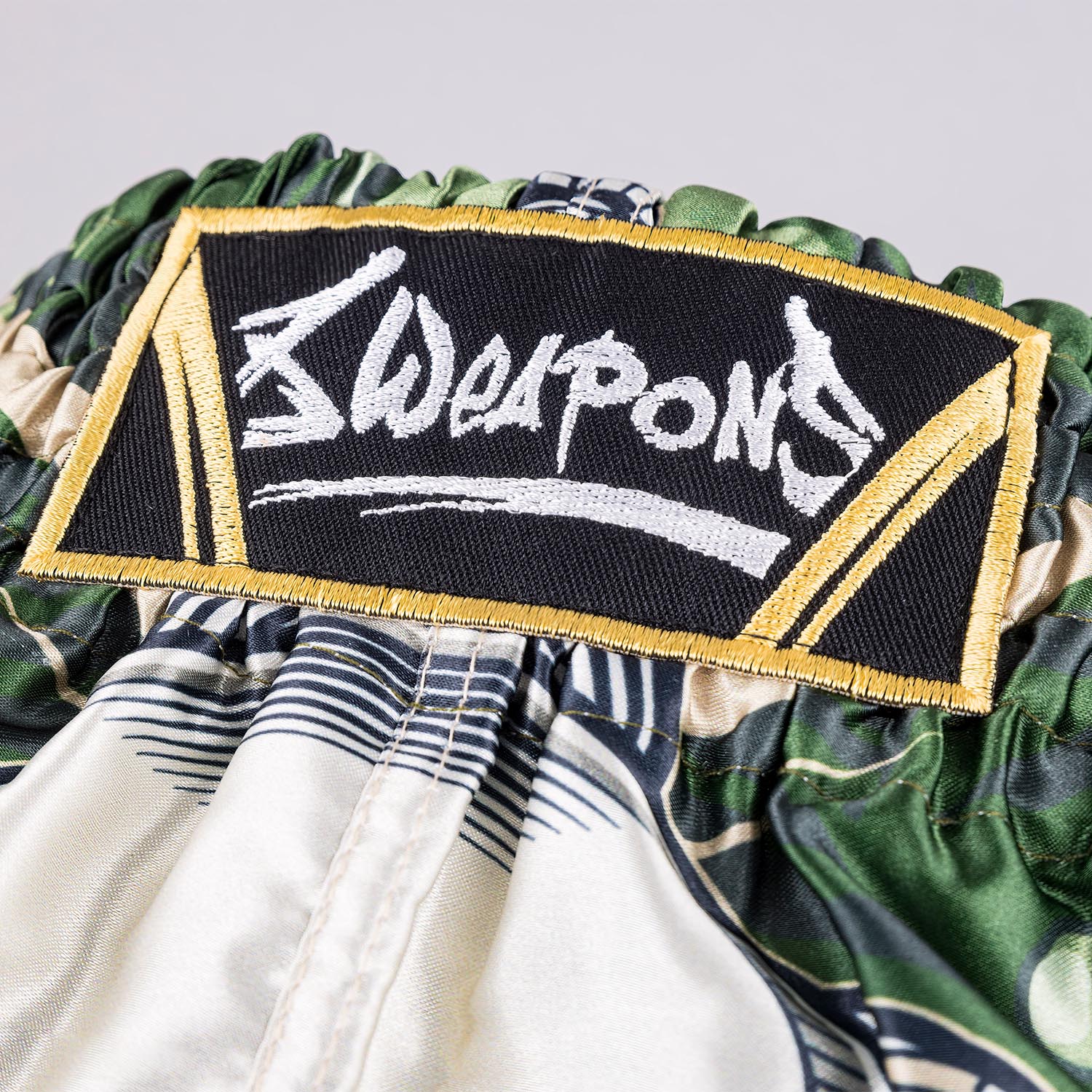8 WEAPONS Muay Thai Shorts, Bone Island, olive-gold, XXL