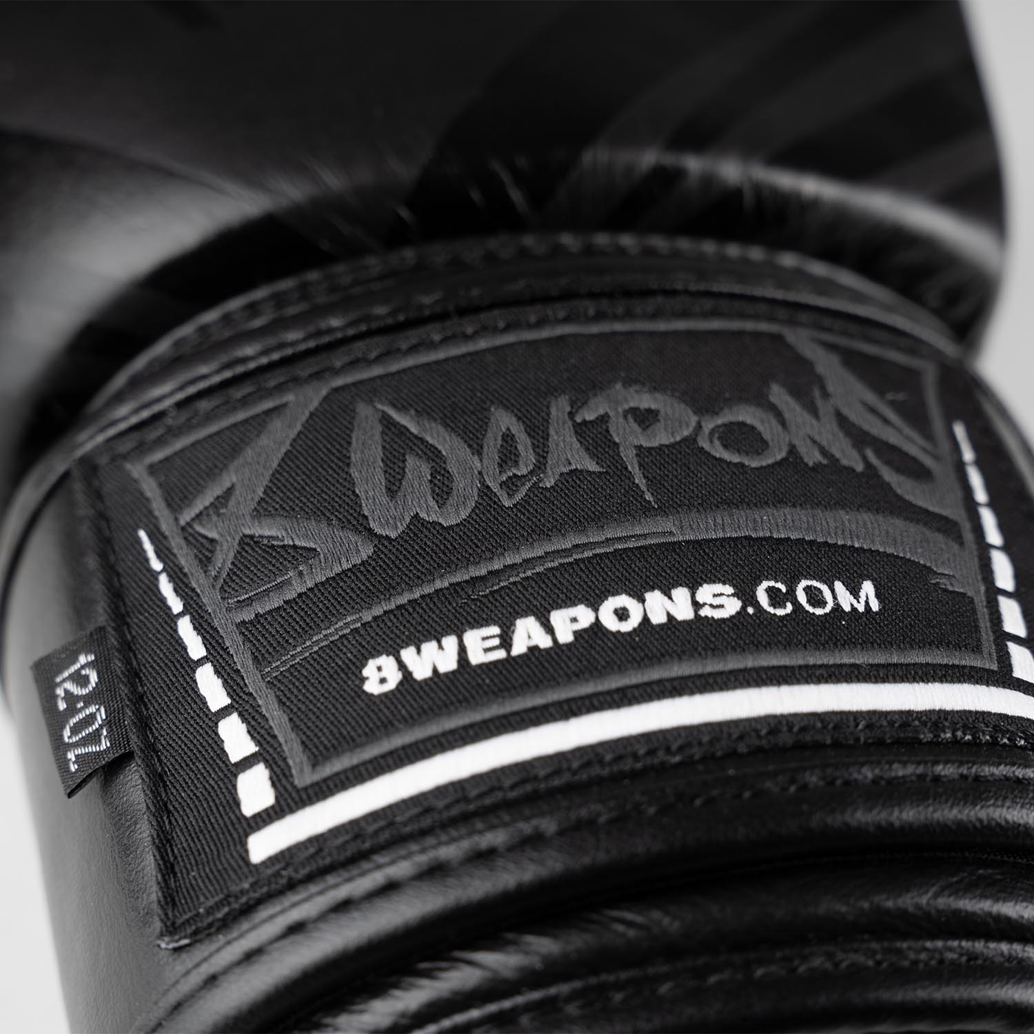 8 WEAPONS Boxing Gloves, Shift, black-matt, 16 Oz