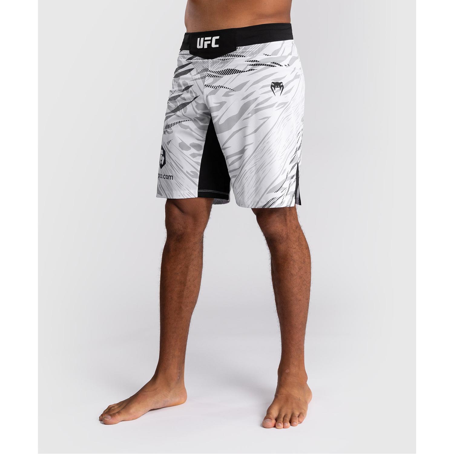 VENUM MMA Fight Shorts, UFC Fusion Authentic Fight Night, Long Fit, white-black, XL