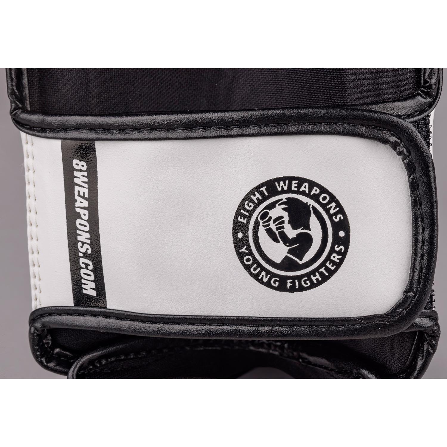 8 WEAPONS Shin Guards, Kids, Unlimited 2.0, white-black, L/XL