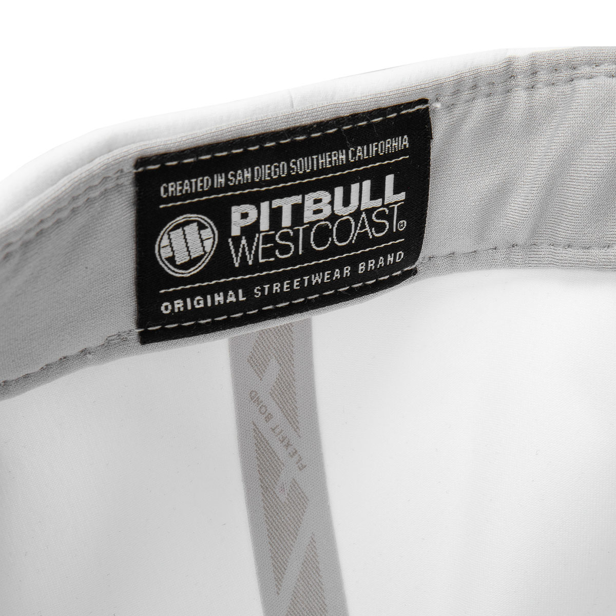 Pit Bull West Coast Cap, Stretch Fitted Hilltop, white