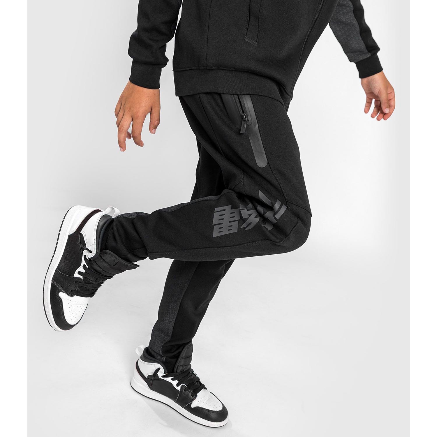 VENUM Jogginghose, Kinder, Okinawa 3.0, schwarz-rot, 10 J