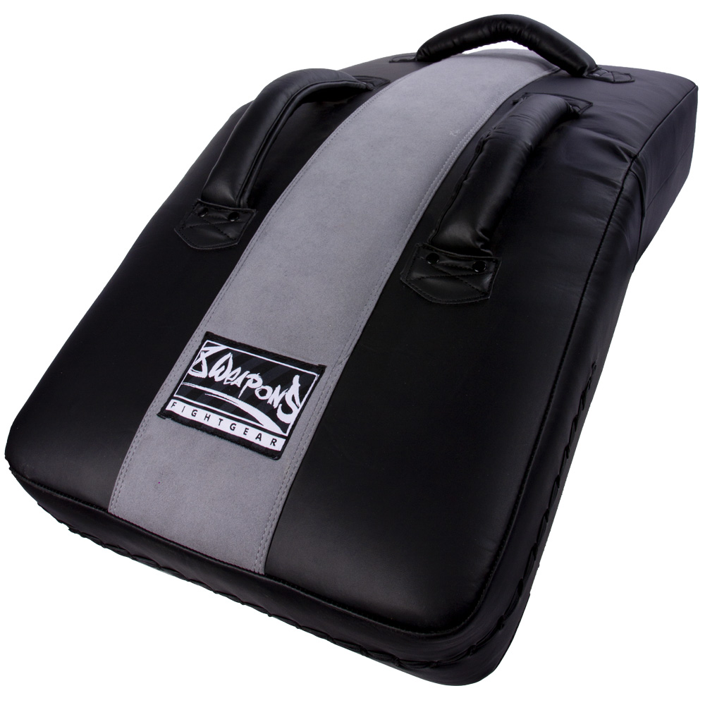 8 WEAPONS Kick Shield, Strike, black