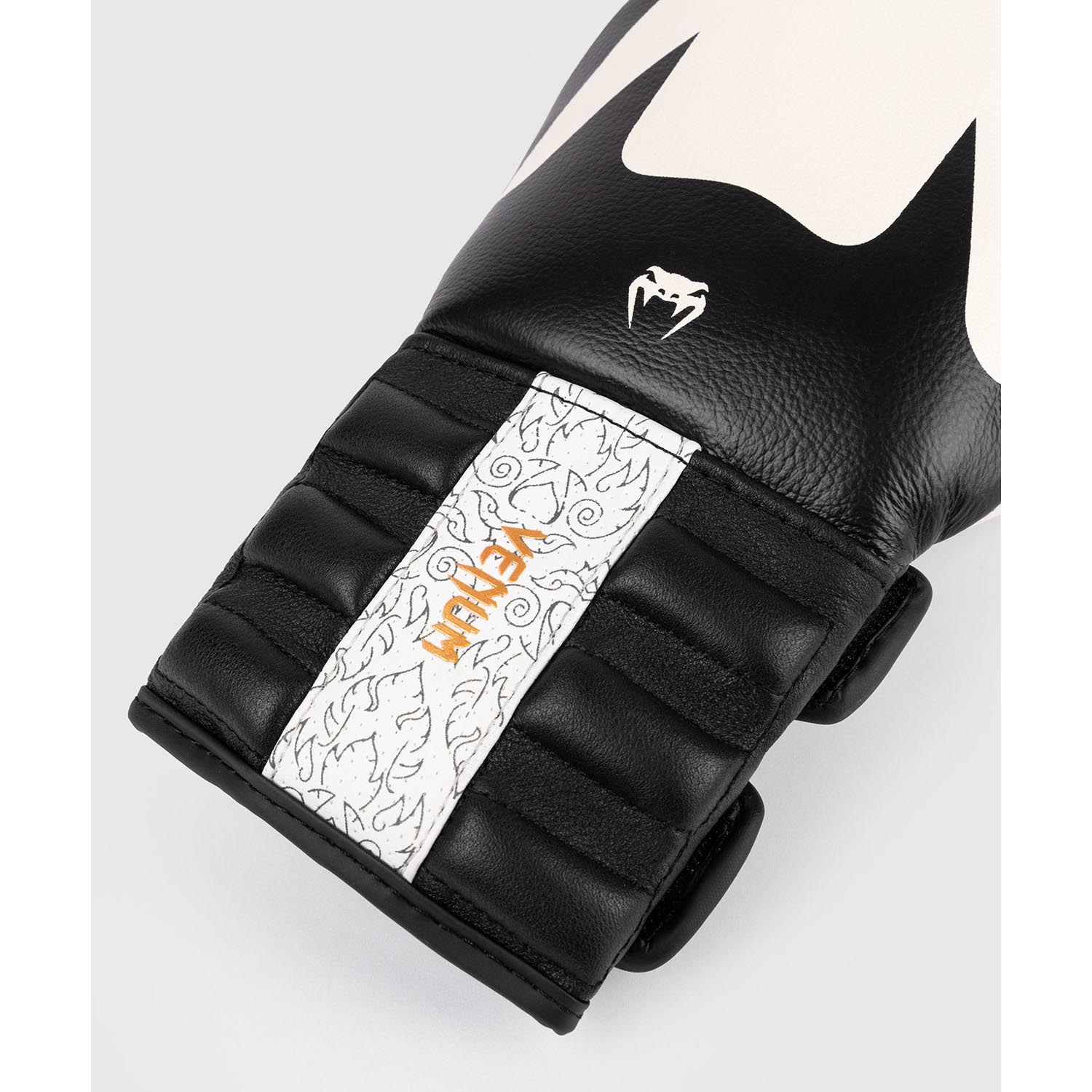VENUM Boxing Gloves, Reverso, white-black, 16 Oz