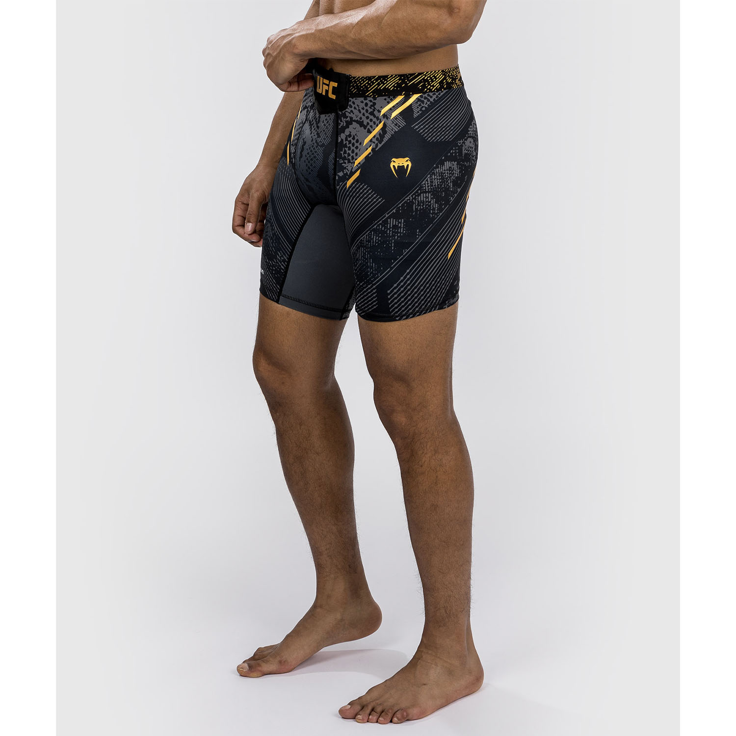 VENUM Compression Shorts UFC Authentic Fight Night, Adrenaline, black-gold, XL