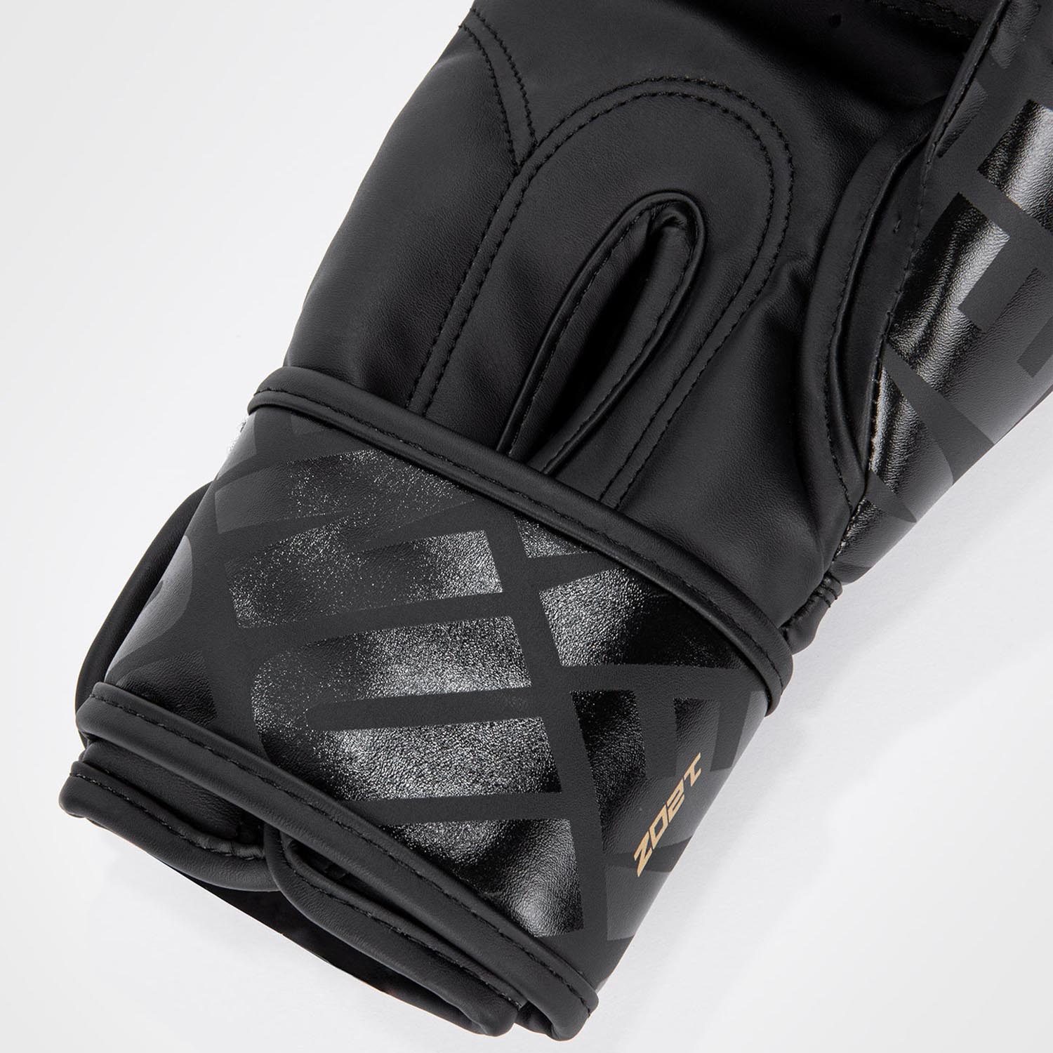 VENUM Boxing Gloves, Contender 1.5 XT, black-gold, 16 Oz
