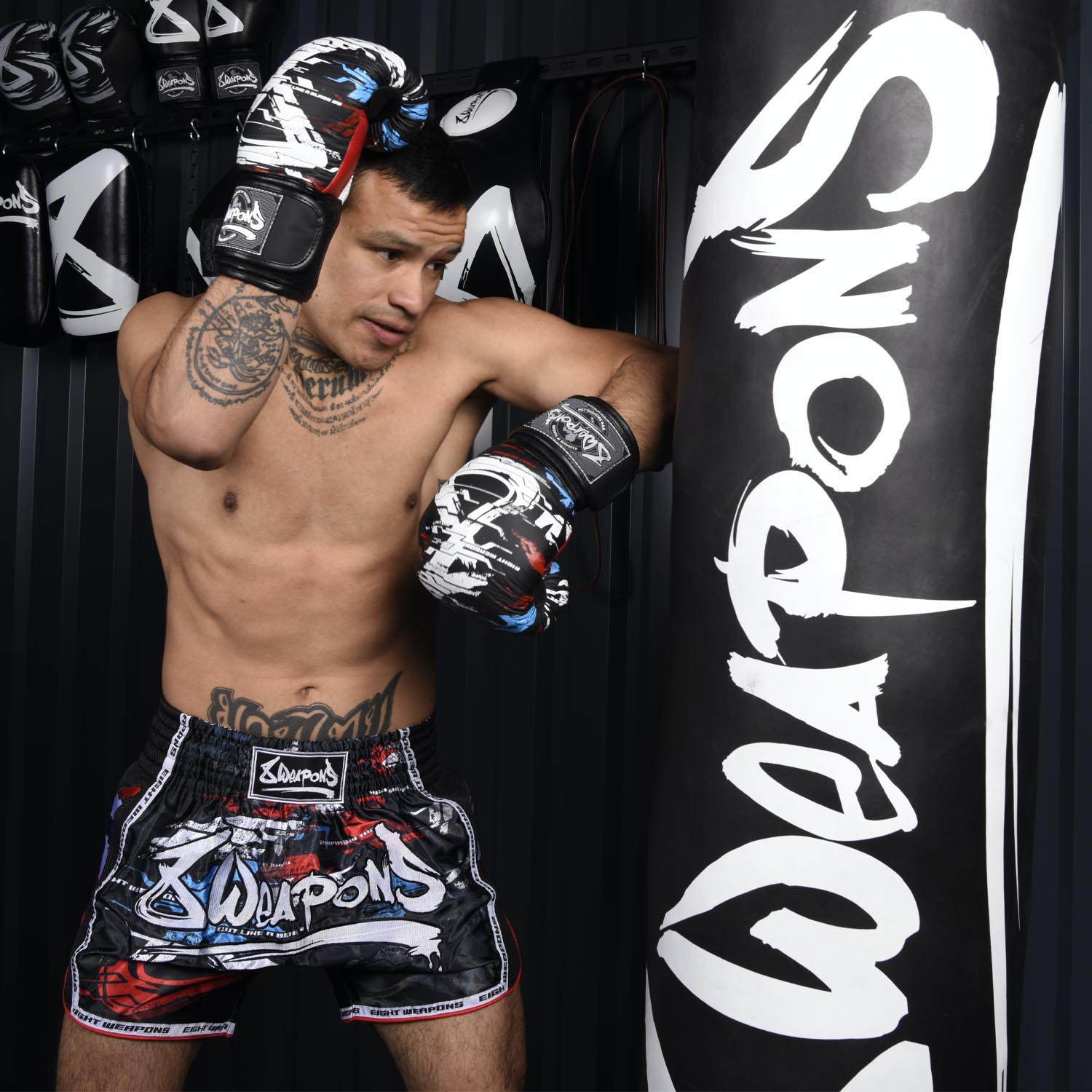 8 WEAPONS Muay Thai Shorts, Cut like a Blade 2.0, black, M