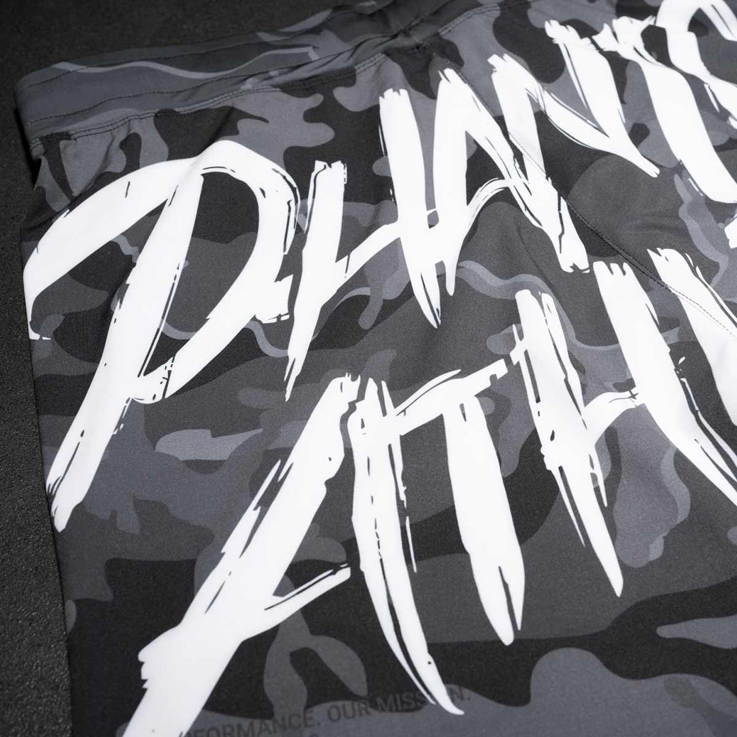 Phantom Athletics MMA Fight Shorts, Flex S, Boxed, M