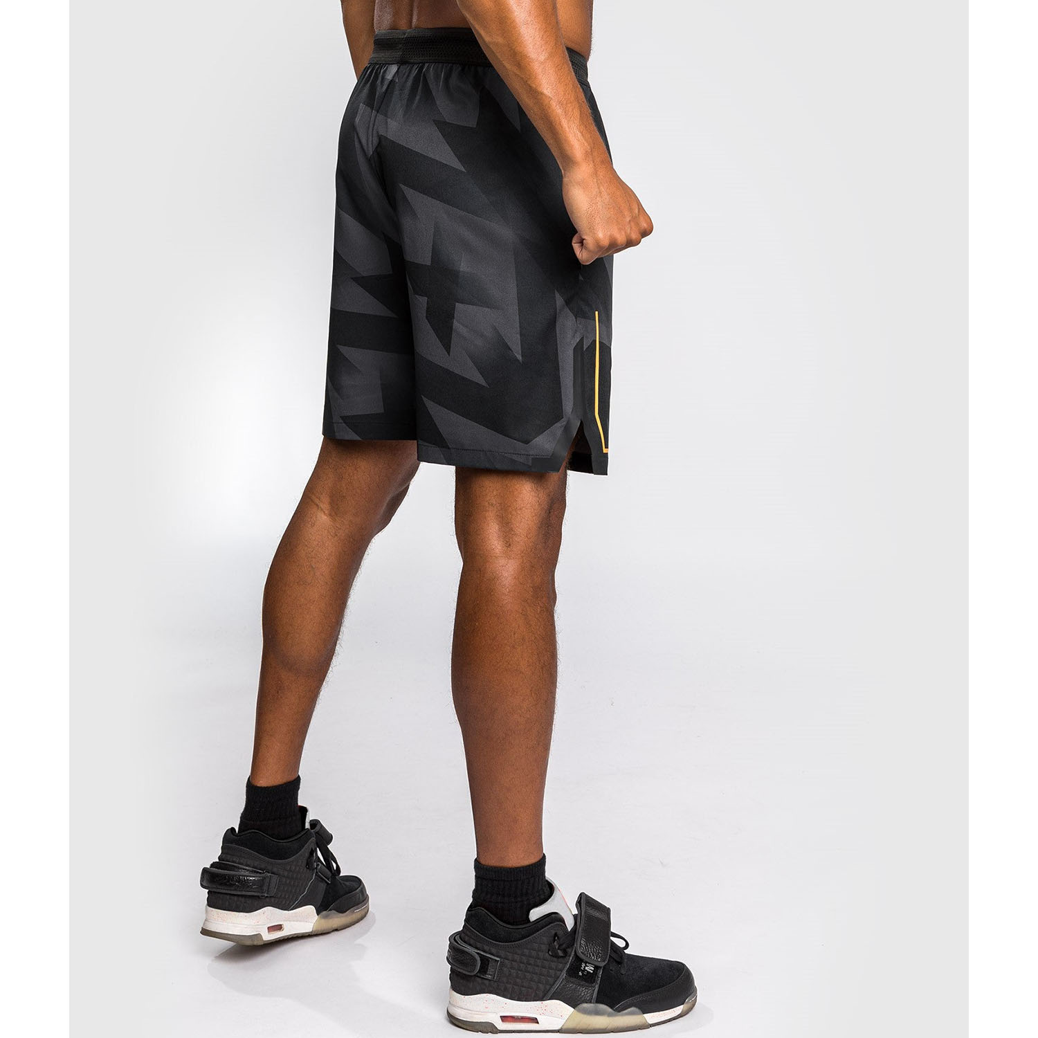 VENUM Training Shorts, Razor, schwarz-gold, S