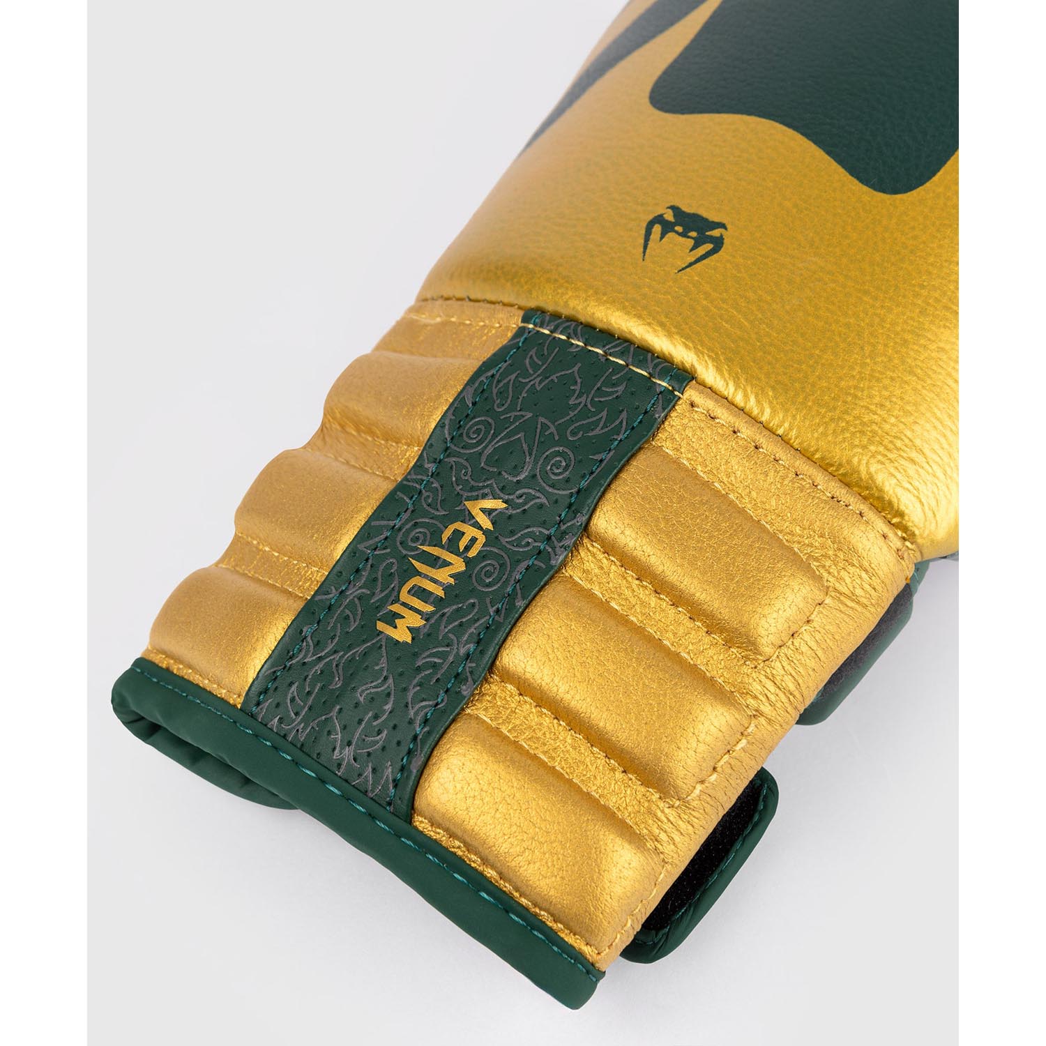 VENUM Boxing Gloves, Reverso, green-gold, 16 Oz