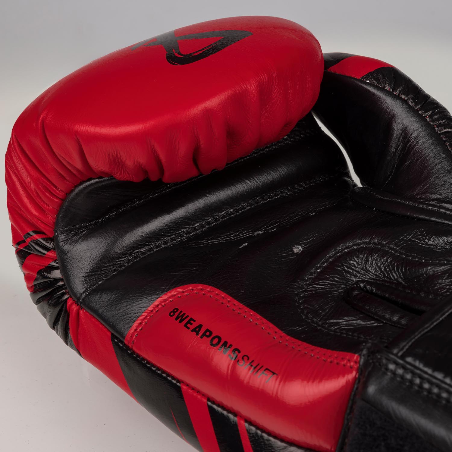 8 WEAPONS Boxing Gloves, Shift Competition, red-black, 10 Oz
