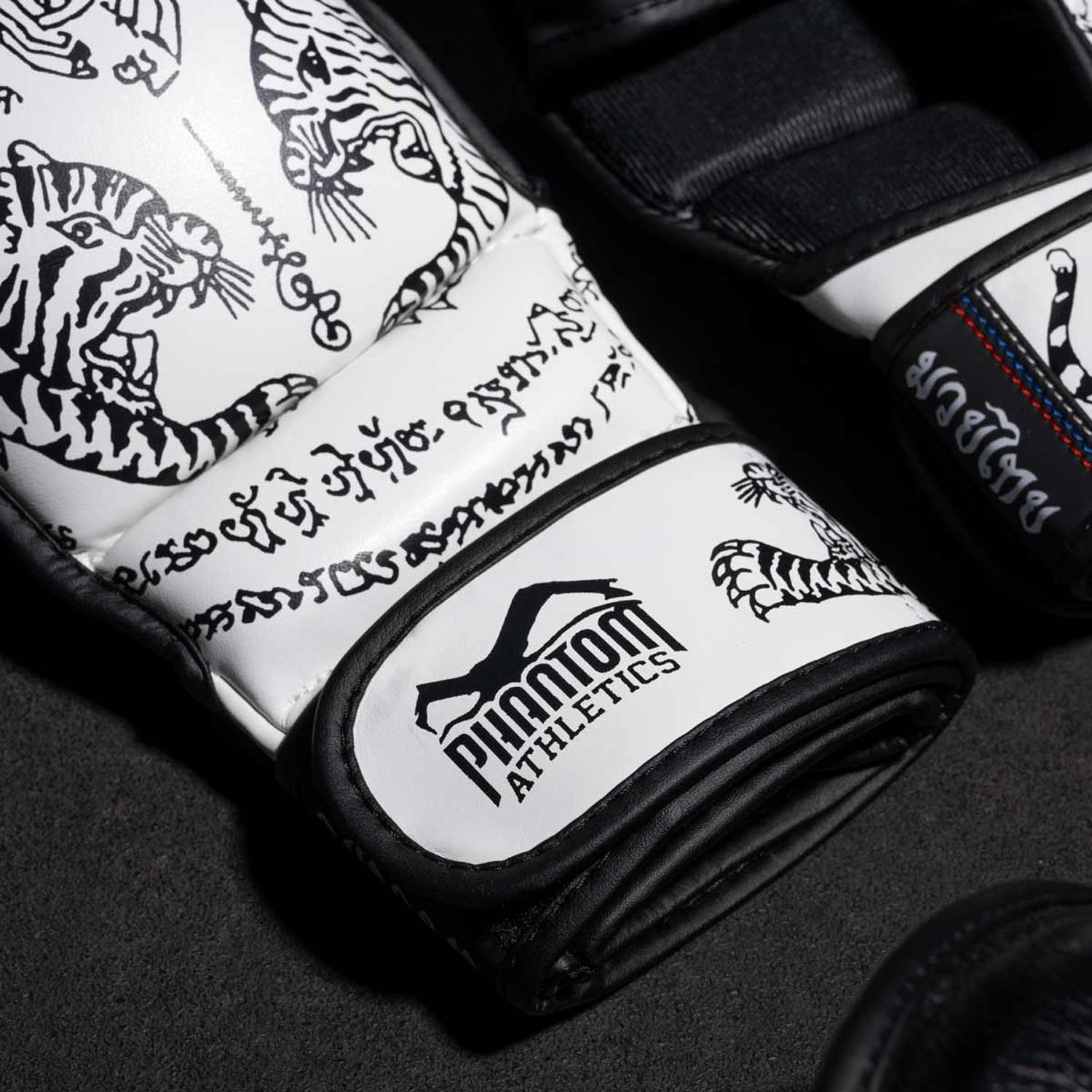 Phantom Athletics MMA Sparring Gloves, Muay Thai, white, S/M