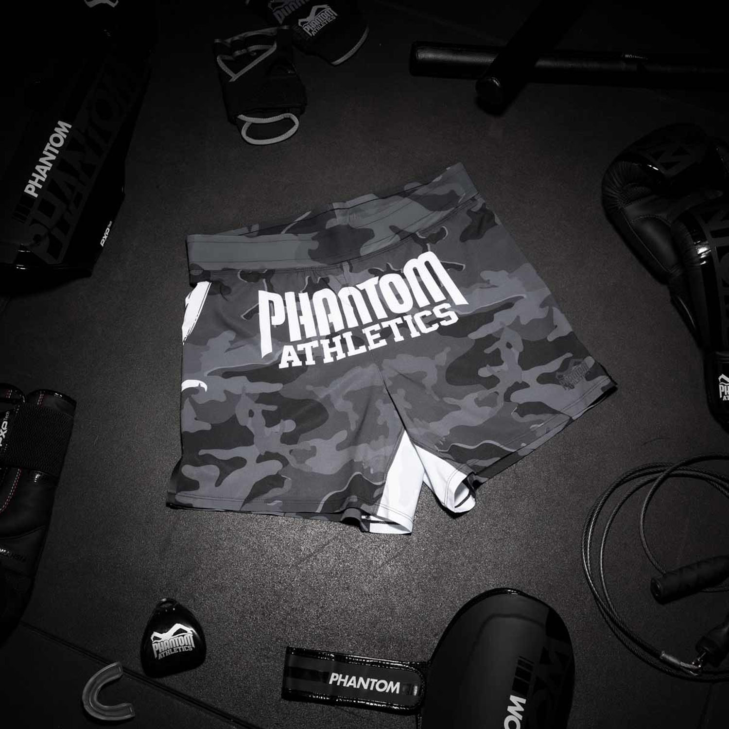 Phantom Athletics MMA Fight Shorts, Flex S, Boxed, M