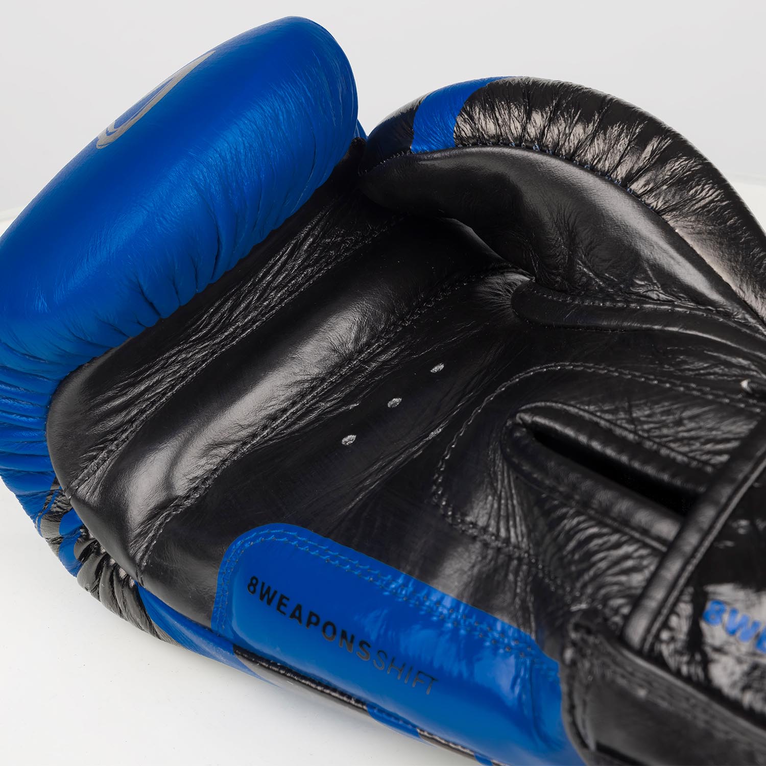 8 WEAPONS Boxing Gloves, Shift Competition, blue-black, 10 Oz
