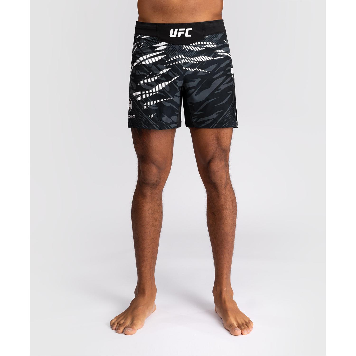VENUM MMA Fight Shorts, UFC Fusion Authentic Fight Night, Short Fit, black-white, L