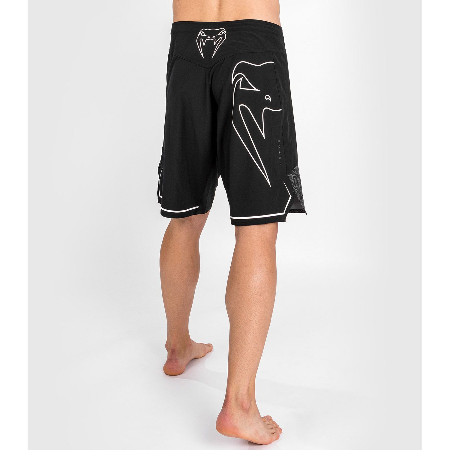 Venum MMA Fight Shorts, Light 4.0 schwarz-weiß, S