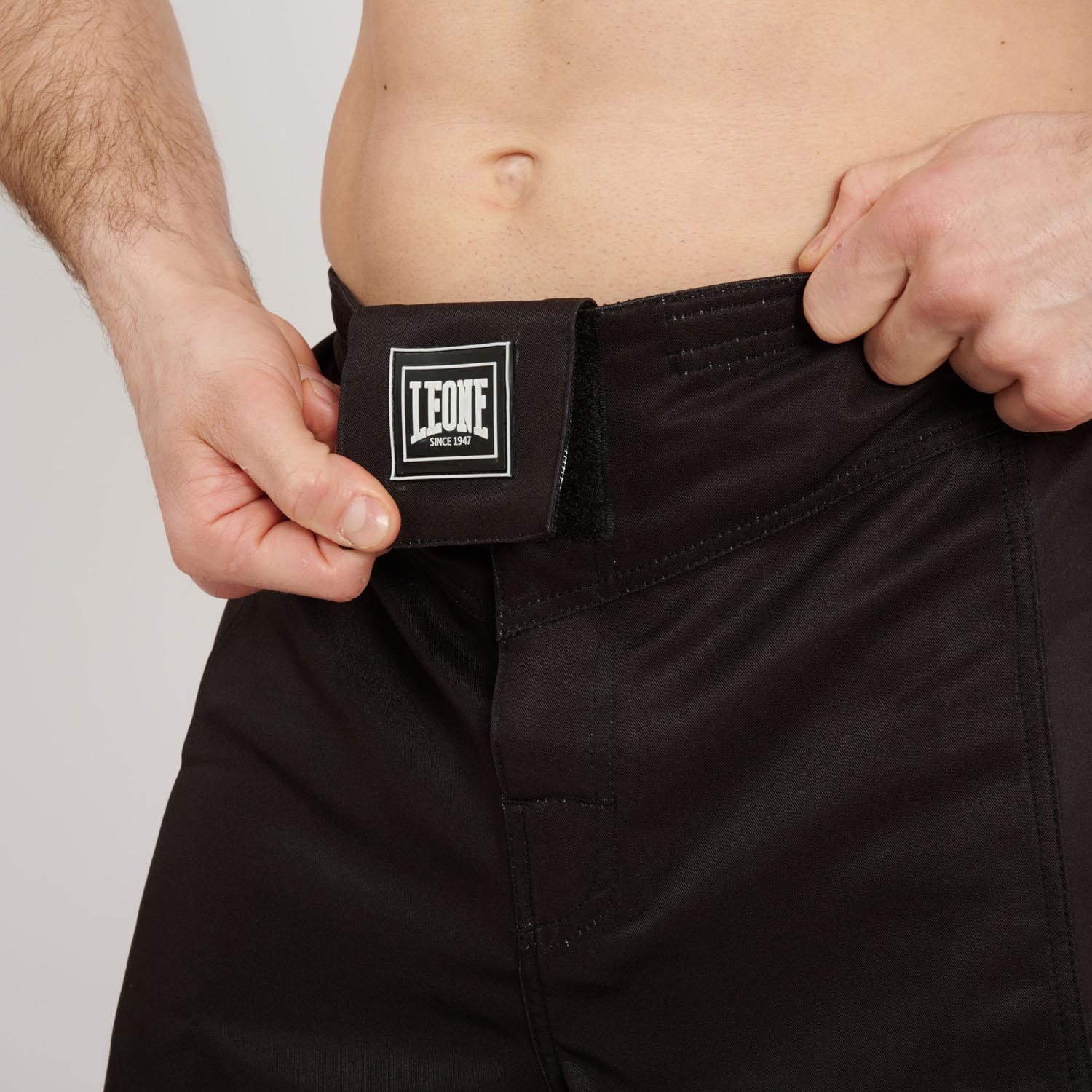 LEONE MMA Fight Shorts, Revo Fluo, AB957F, black, M