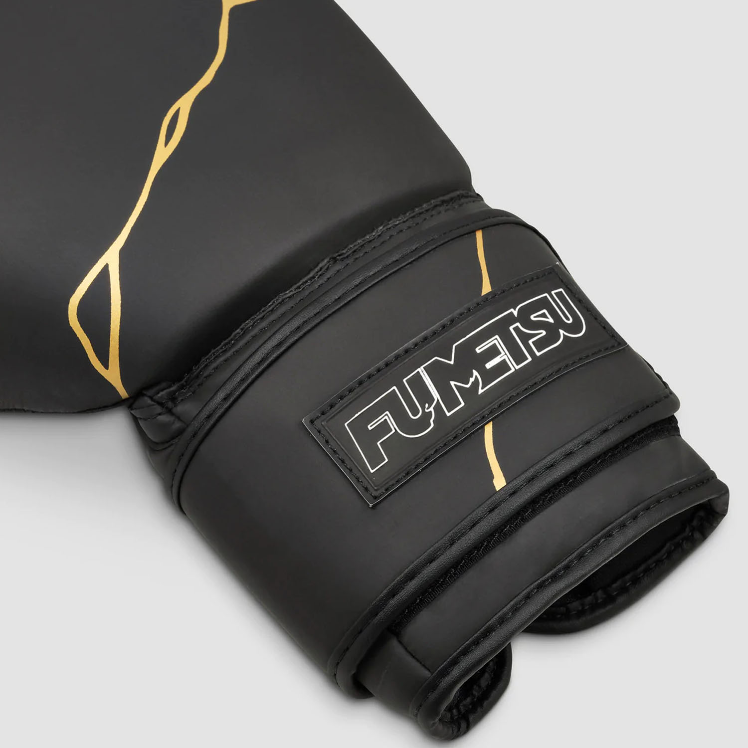 Fumetsu Boxhandschuhe, Kintsugi, schwarz-gold, 12 Oz